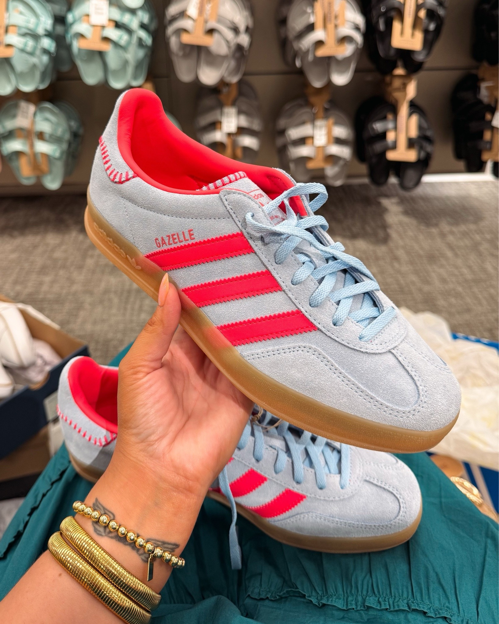 Nordstrom sale finds 

These boots and the adidas sneakers came home with me, but I need to go back for the tall boots too!

nordstrom, nordstrom anniversary sale, NSALE, NSALE finds, nordstrom sale, sale alert, sale finds, mom, midsize, midsize style, Courtney Hamilton, California

#LTKShoeCrush #LTKSaleAlert #LTKFindsUnder100