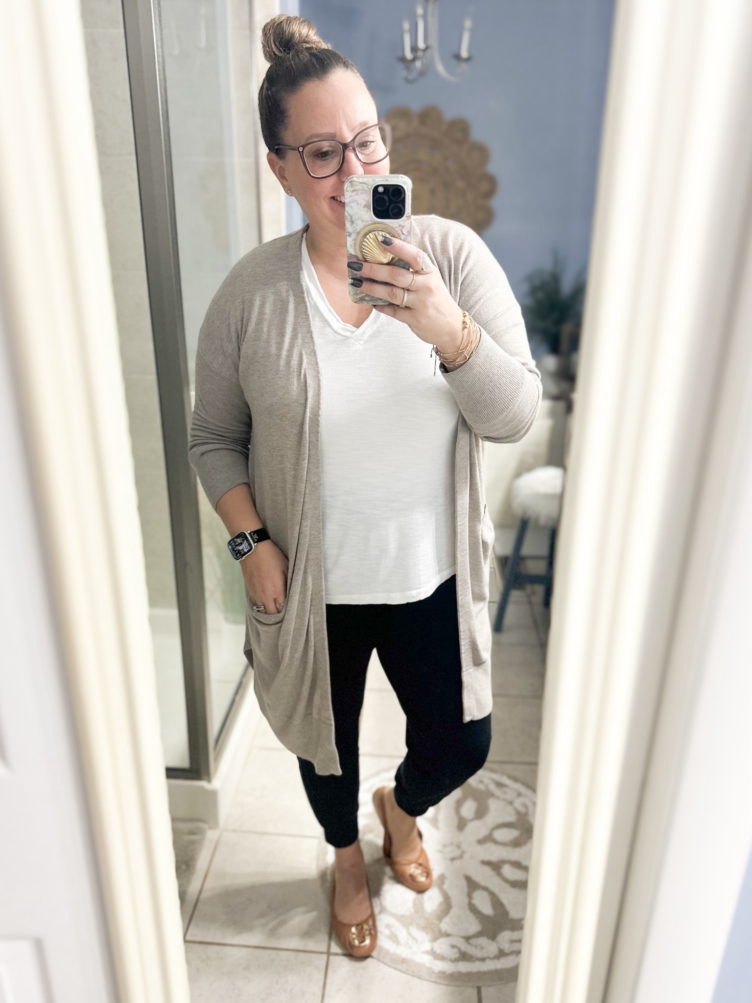 These Zella joggers are perfect for a plane ride! ✈️ 

#LTKTravel #LTKActive #LTKSeasonal