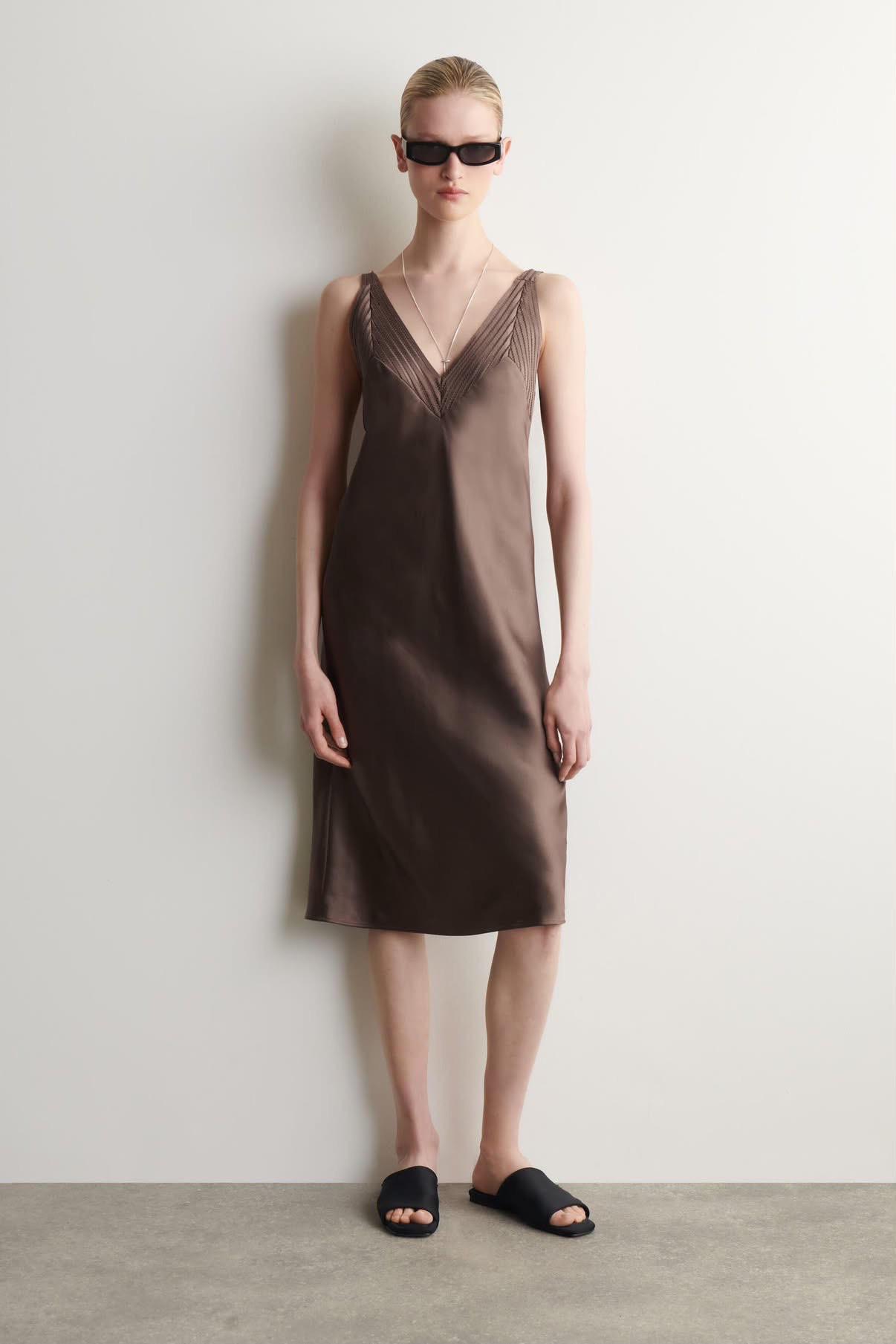 Another cute piece I got in the Nordstrom Anniversary Sale that’s still available and 34% off! Comes in both brown and navy, and could be paired with a blazer for the office or dressed up as a wedding guest outfit. I do recommend sizing down.

#LTKSaleAlert #LTKMidsize