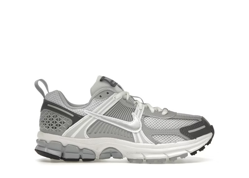 Nike Zoom Vomero 5 Metallic Silver Sneakers in Pure Platinum/Summit White/Dark Grey | StockX