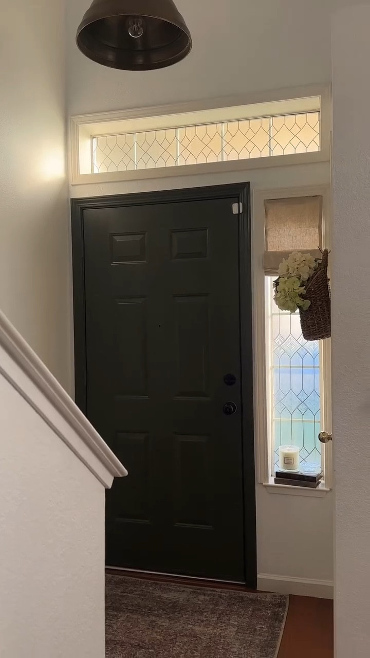 The way @neutralcurtains came through for me with these shades for my front entry way. I initially wanted curtains here for privacy but for some reason the sizing was a problem since it’s a really small space. I went ahead and added the privacy film but as much as I love it I felt a shade would still be beneficial. So I will be keeping both because I believe it adds so much charm and character that the entry way needs ♥️ 

Il have the shade linked for you all! 

Hope you have a great day 

Follow for more home content @casarustica29 

#home #neutral #curtains #homestyle #characterconcept #ａｅｓｔｈｅｔｉｃ #neutralcurtains