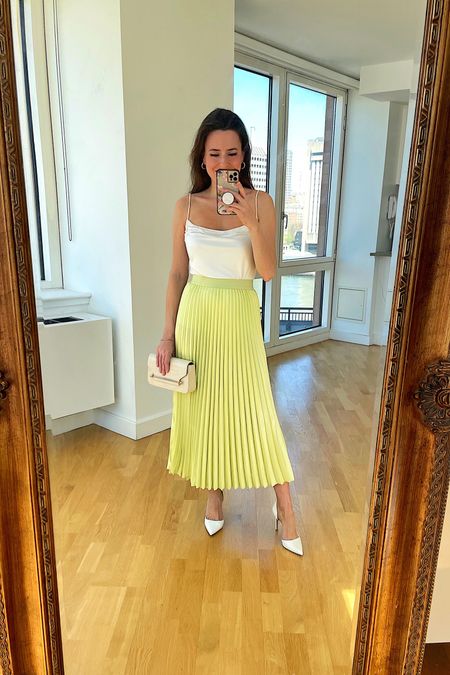 Pleated skirt 🥰 Mother’s day
Spring outfit. Work outfit - just add a white blazer or a white jacket.  Skirt TTS wearing XS.

#LTKworkwear #LTKstyletip #LTKunder50