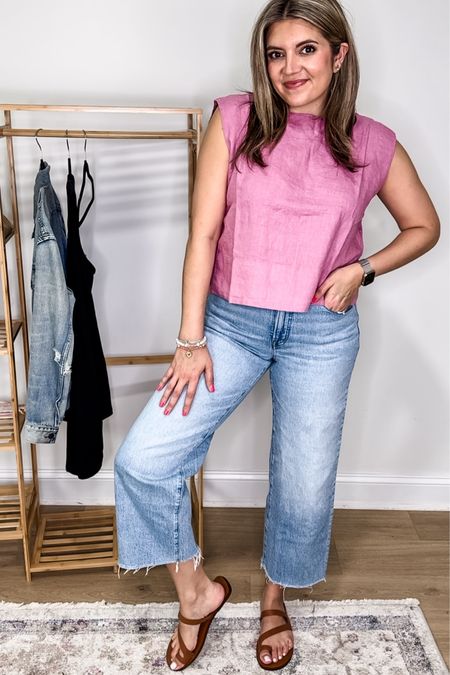 Madewell sale 20% off! Midsize try on. Size 8 summer try on.
Linen tank tts. 
Cropped wide leg jeans. Size down one. In a 28.
@madewell #madewell 

#LTKMidsize #LTKxMadewell #LTKFindsUnder50