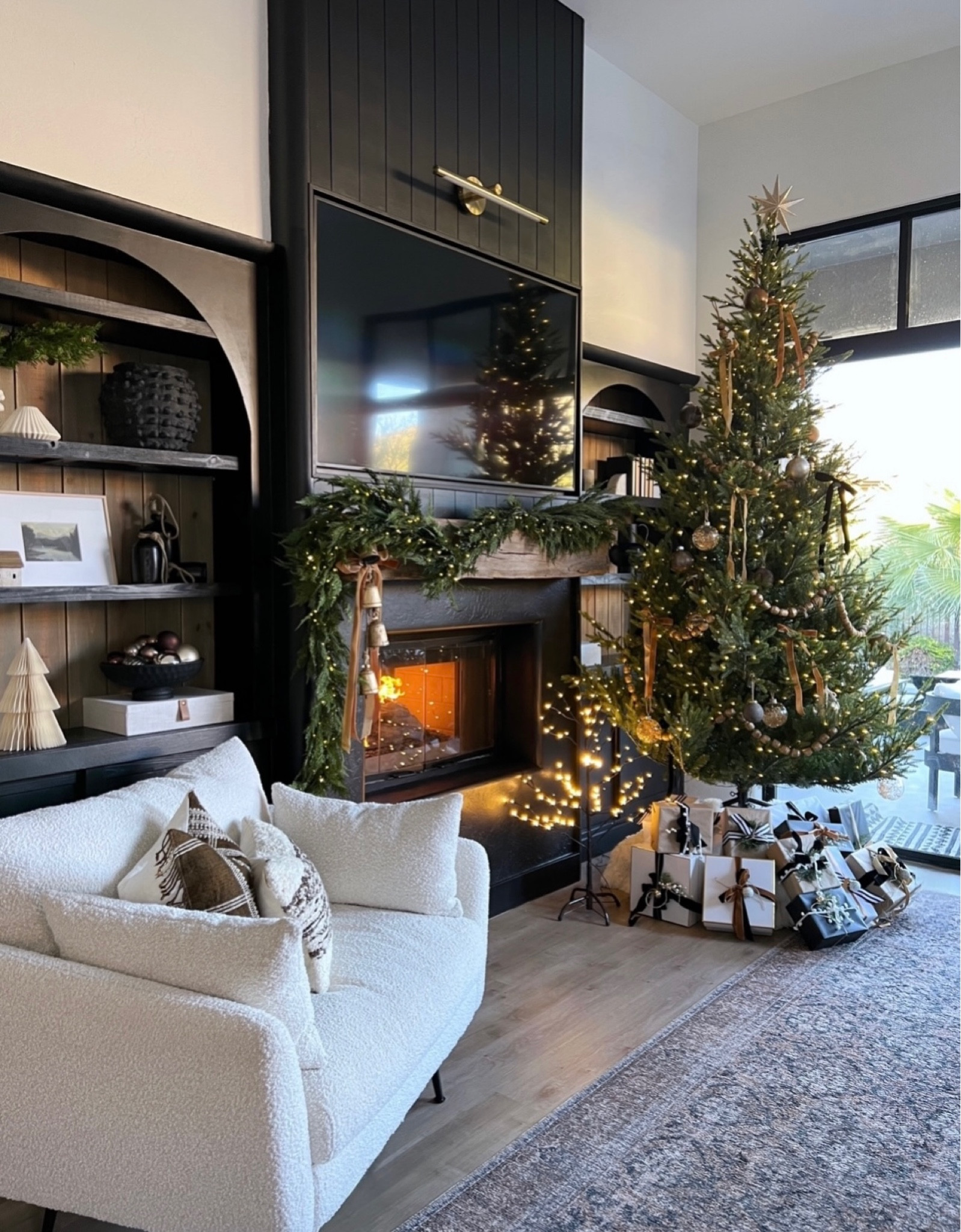 Holiday Decof 

#LTKfindsunder100 #LTKhome #LTKfindsunder50