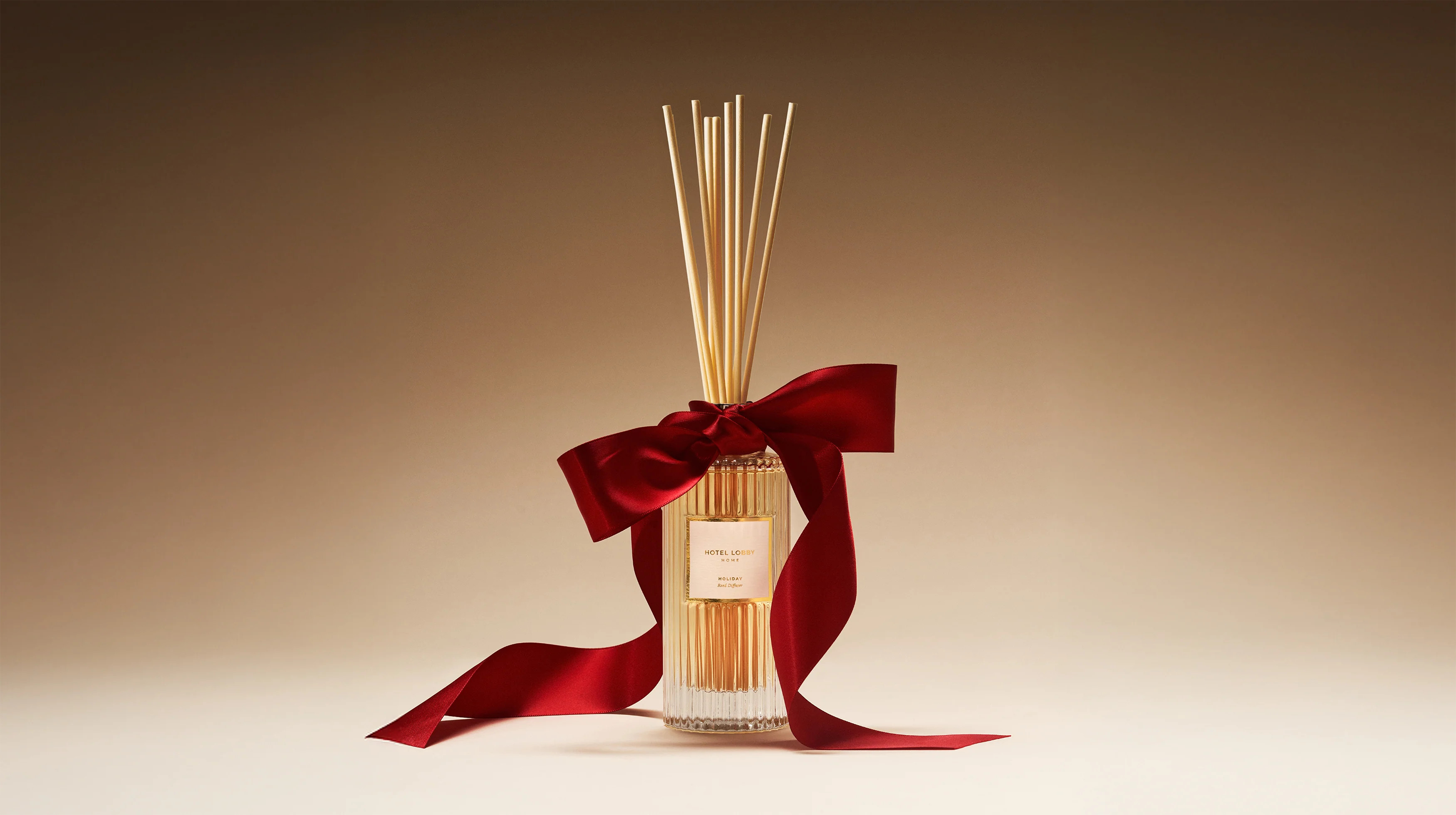 Holiday Reed Diffuser | Hotel Lobby Candle