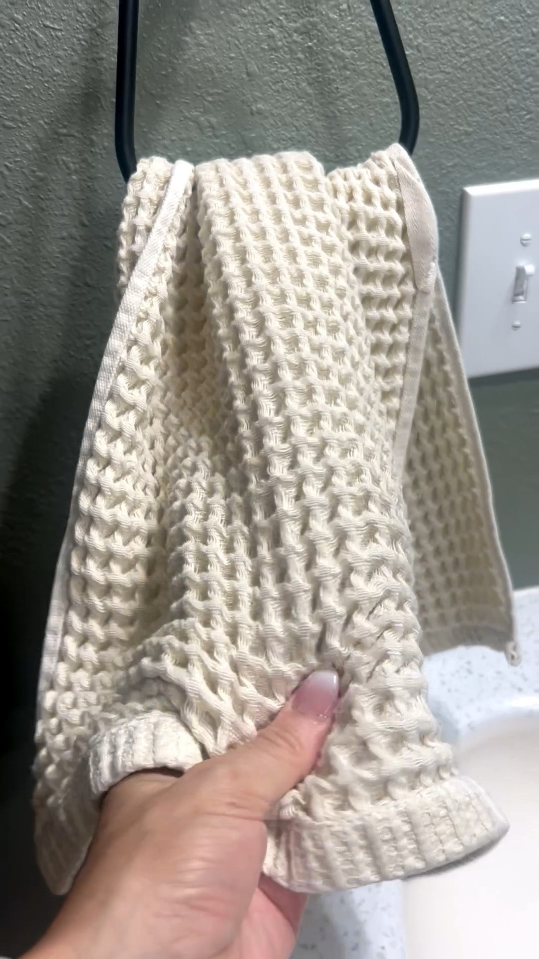 These waffle hand towels from Target are so soft and absorbent. These are my favorite hand towels I have ever had. They’re from the Casaluna collection, which I love! ￼

#LTKHome