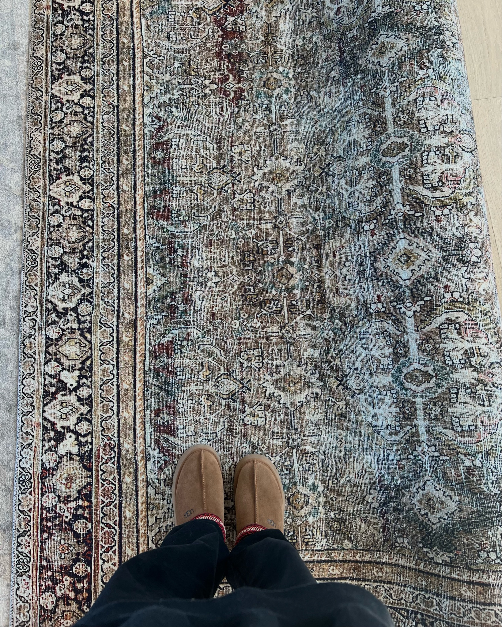 New living room rug 🤩 loving the darker color! I got it on Amazon and when they delivered it, they rolled it out and set it up for free 🙌🏼 I ordered the 9’6” x 14.

Home decor; fall home decor; new rug; living room rug; printed rug; large rug; amazon home; Christine Andrew home; Hello Fashion home 

#LTKhome