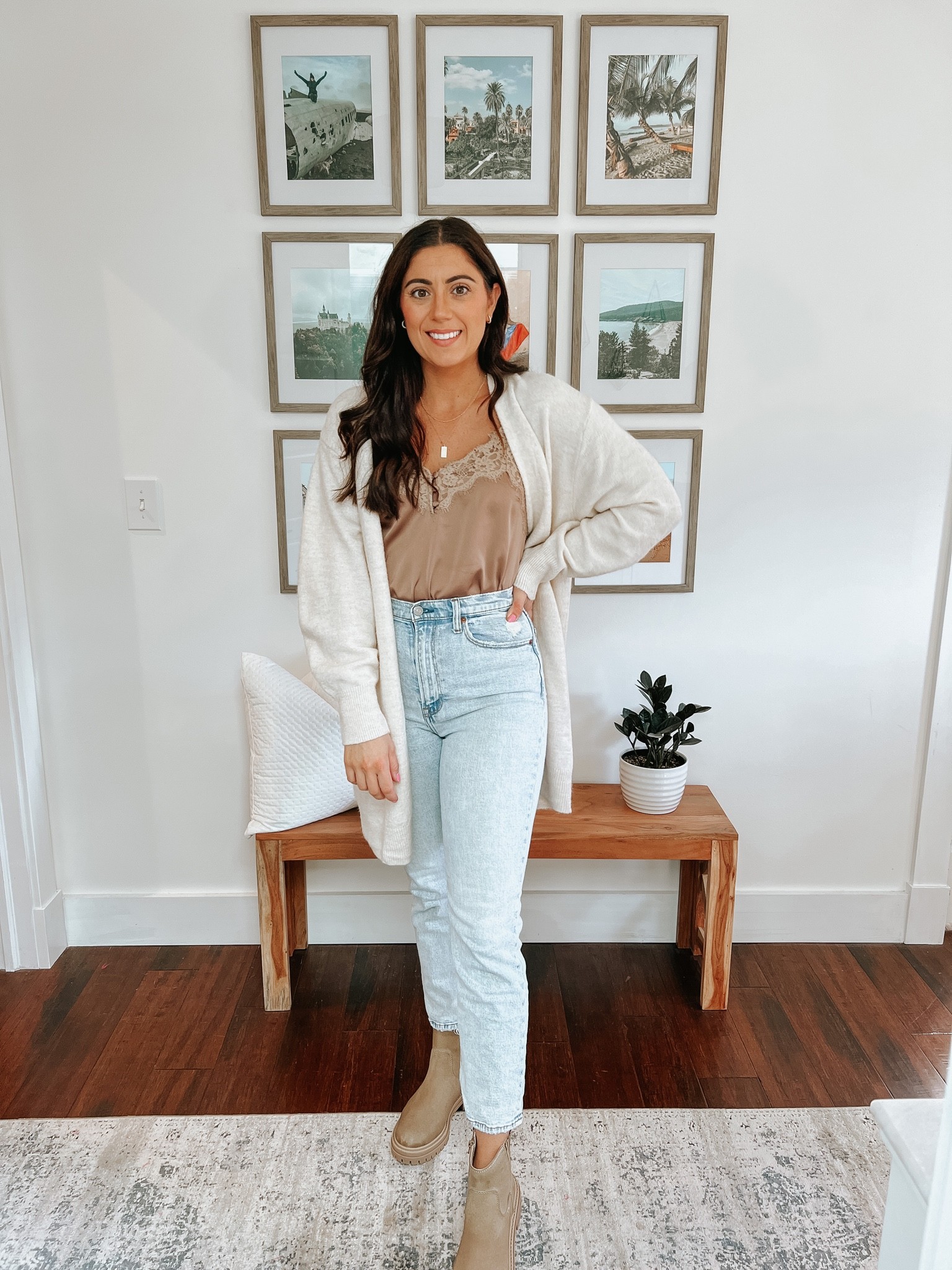 Fall outfit

Winter outfit, thanksgiving outfit, straight leg jeans, cardigan, bodysuit, Chelsea boots

#LTKstyletip #LTKSeasonal #LTKHoliday