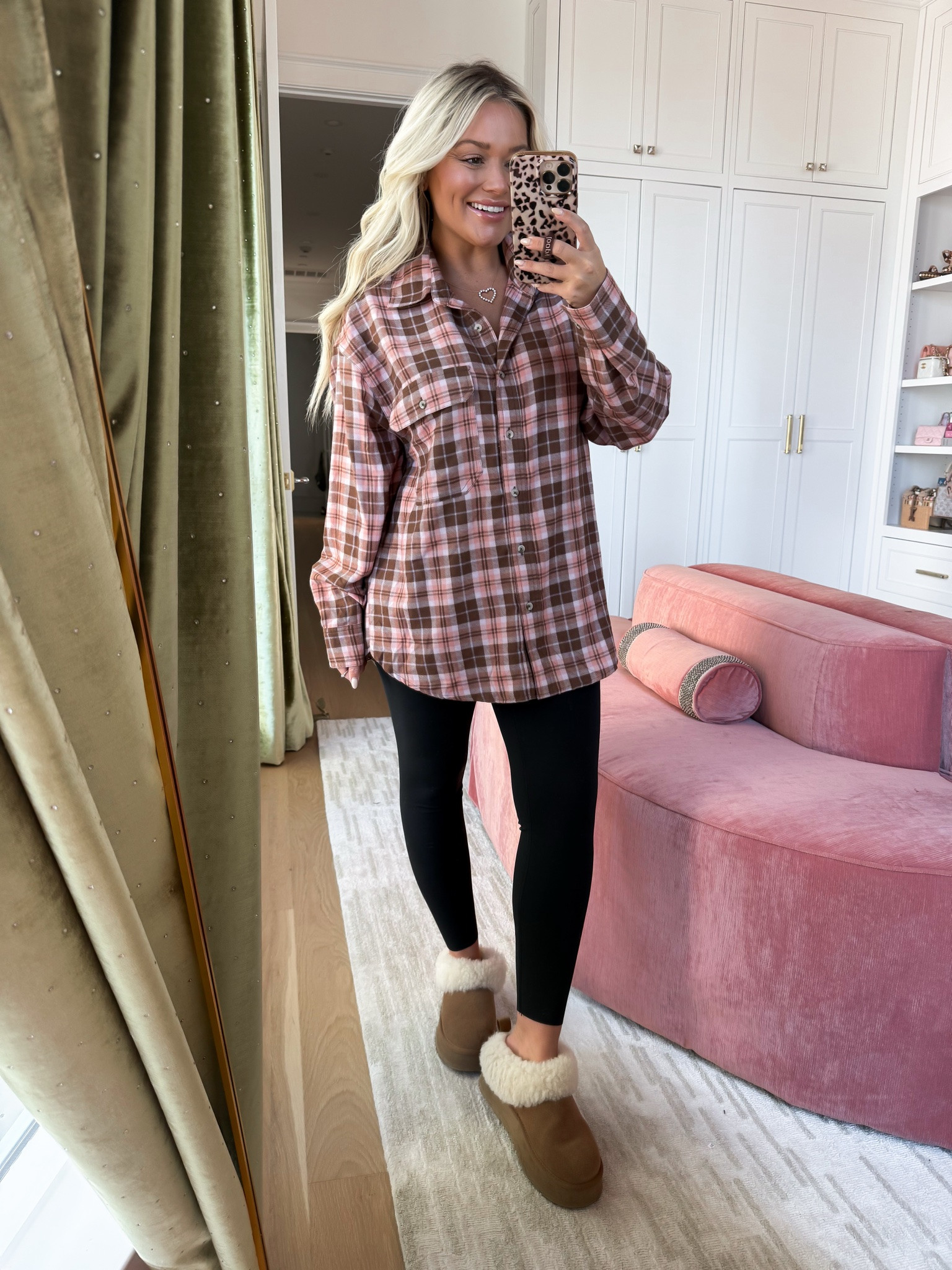 love this pink & brown flannel! @Belk
Wearing size large flannel!