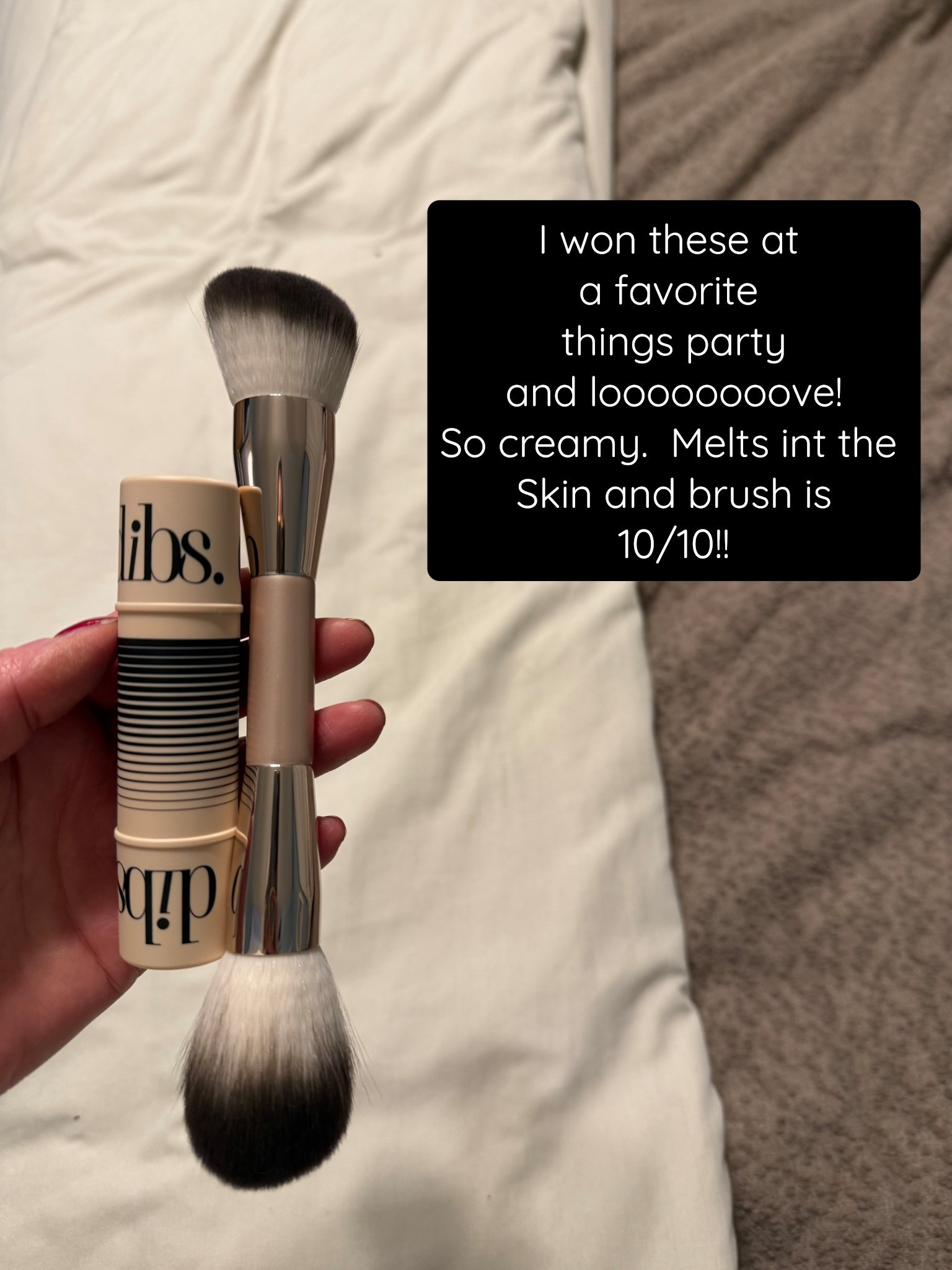 I’ve been wanting to try these in so happy! I just love a dual ended product. 