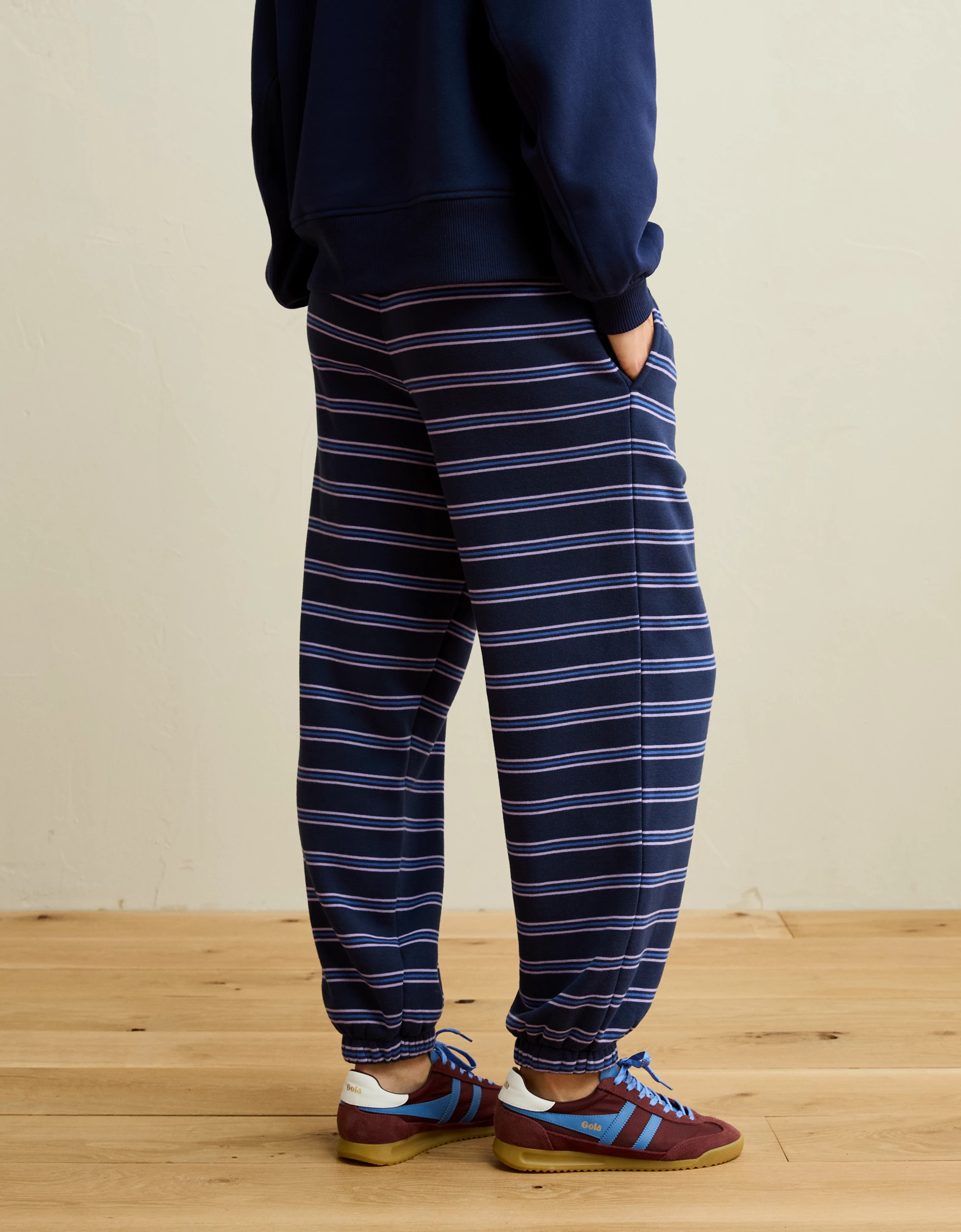 AE Everyday Luxe Low-Rise Baggy Jogger | American Eagle Outfitters (US & CA)