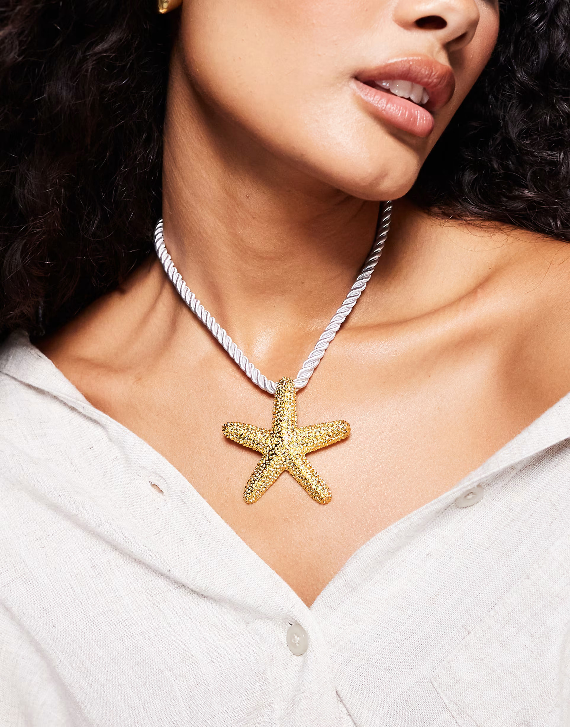 Kaiia exclusive rope chain starfish necklace in gold tone | ASOS (Global)