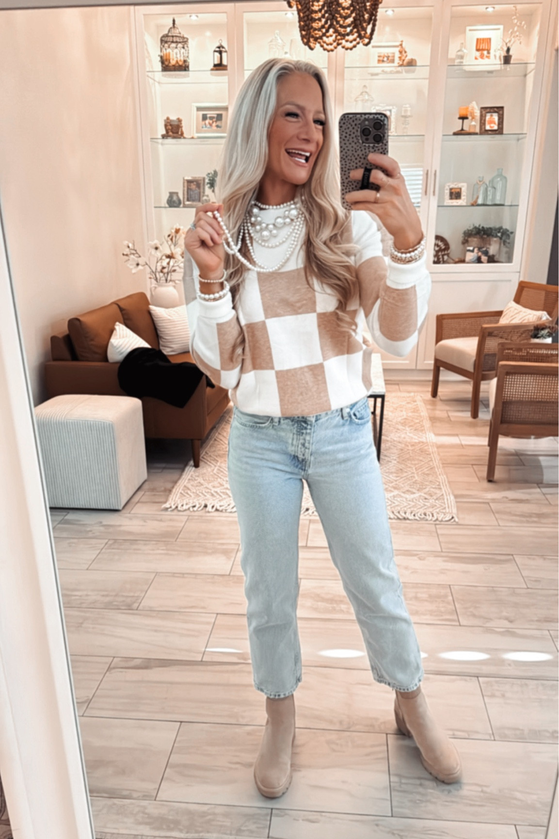 Snag this checkered sweater for a super cute and trendy fall/winter style!

#LTKFindsUnder50 #LTKBacktoSchool #LTKStyleTip