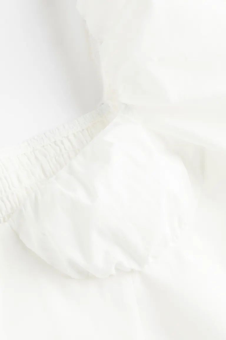 Puff-sleeved Crop Blouse - Sweetheart Neckline - Short sleeve - White - Ladies | H&M US | H&M (US + CA)