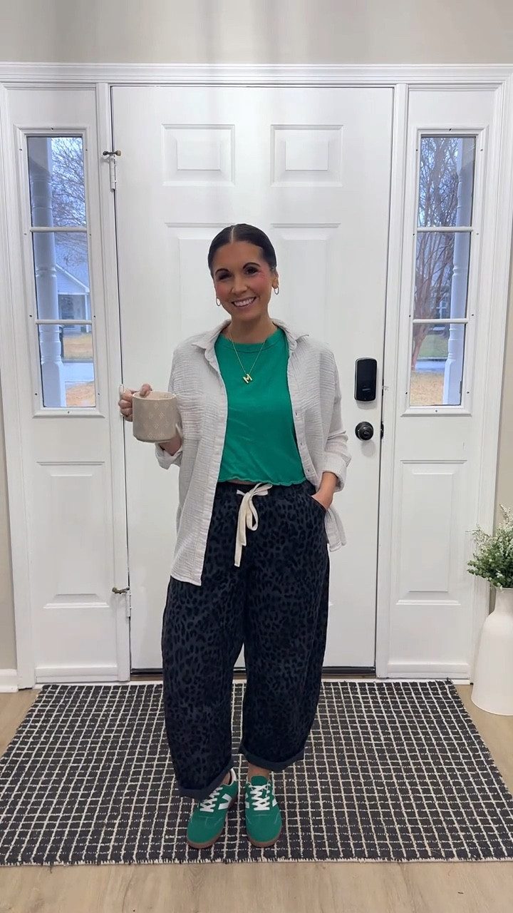 Petite rainy day outfit 

#LTKPetite #LTKWorkwear #LTKootd