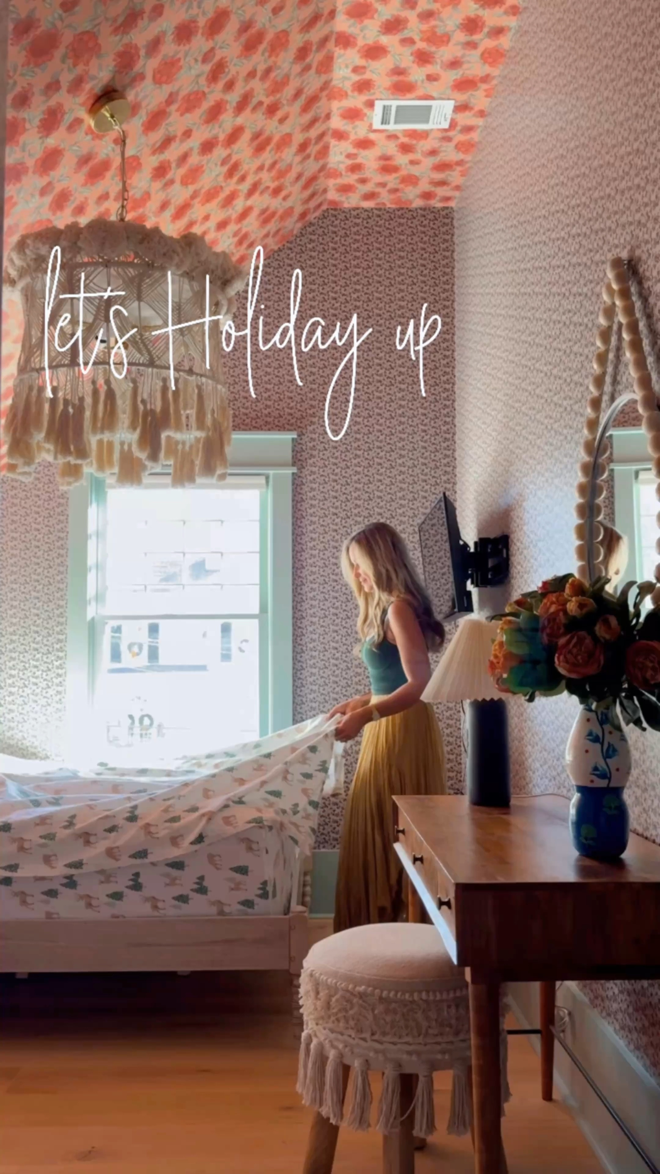 Festive Guest Room ♥️ 

#LTKHoliday #LTKSeasonal #LTKHome