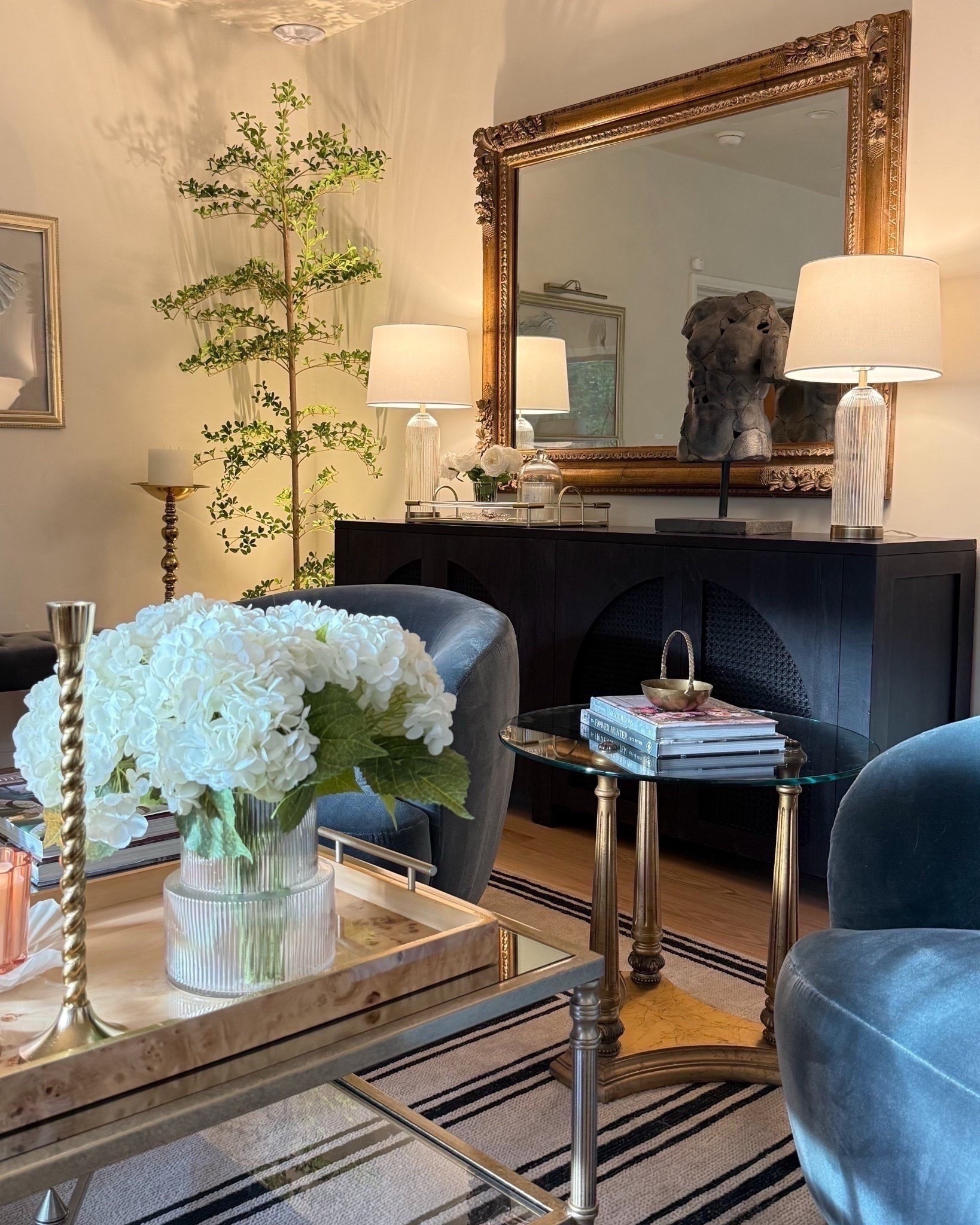 Decor updates in the Parlor 🥰 Mirror and side table are vintage!

formal living room, sitting room


#LTKFindsUnder100 #LTKFindsUnder50 #LTKHome