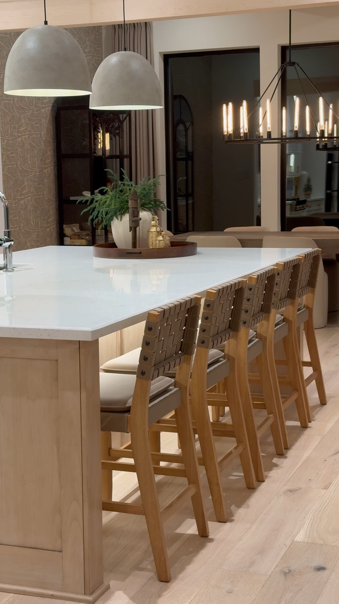 #ad 

Up to 70% Off, Fast & Free Shipping Over $55 this Cyber Week

Cyber Week at Wayfair is live.
Shop your favorite home essentials and seasonal décor with up to 70 percent off plus fast and free shipping over $55.
This is the perfect time to refresh your home for the holidays with beautiful pieces at incredible prices.

#Wayfair #WayfairPartner @Wayfair


#LTKSaleAlert #LTKHoliday #LTKHome