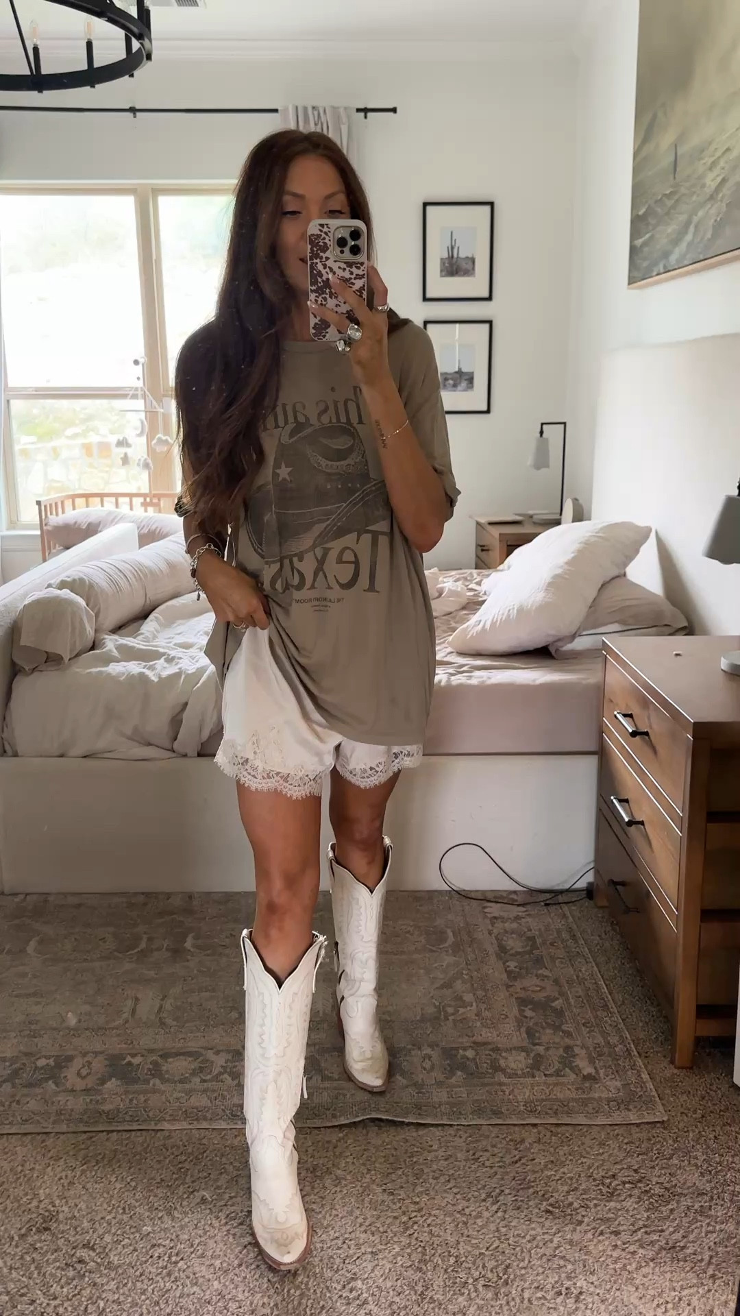 my new favorite shorts for the spring👢

#LTKdayinmylife #LTKmomlife #LTKTall