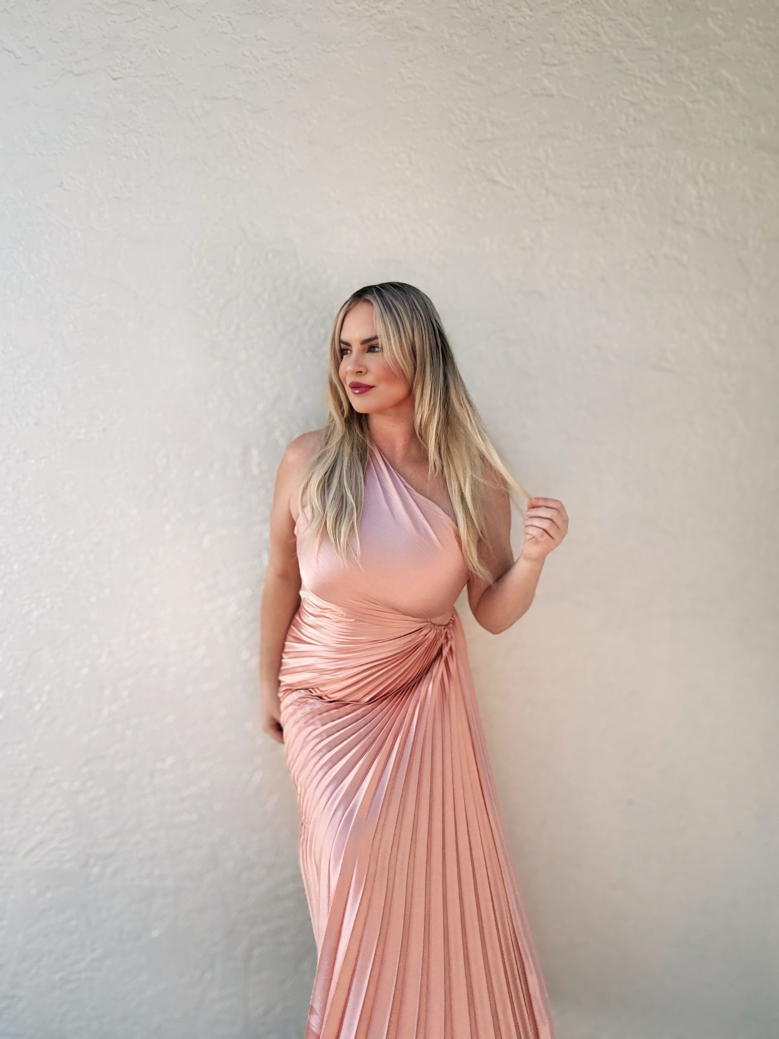 Beautiful blush midi dress
Fits tts
Code: hilary30

Date night dress
Easter dress
Wedding guest dresss
Sticky bra

#LTKTall