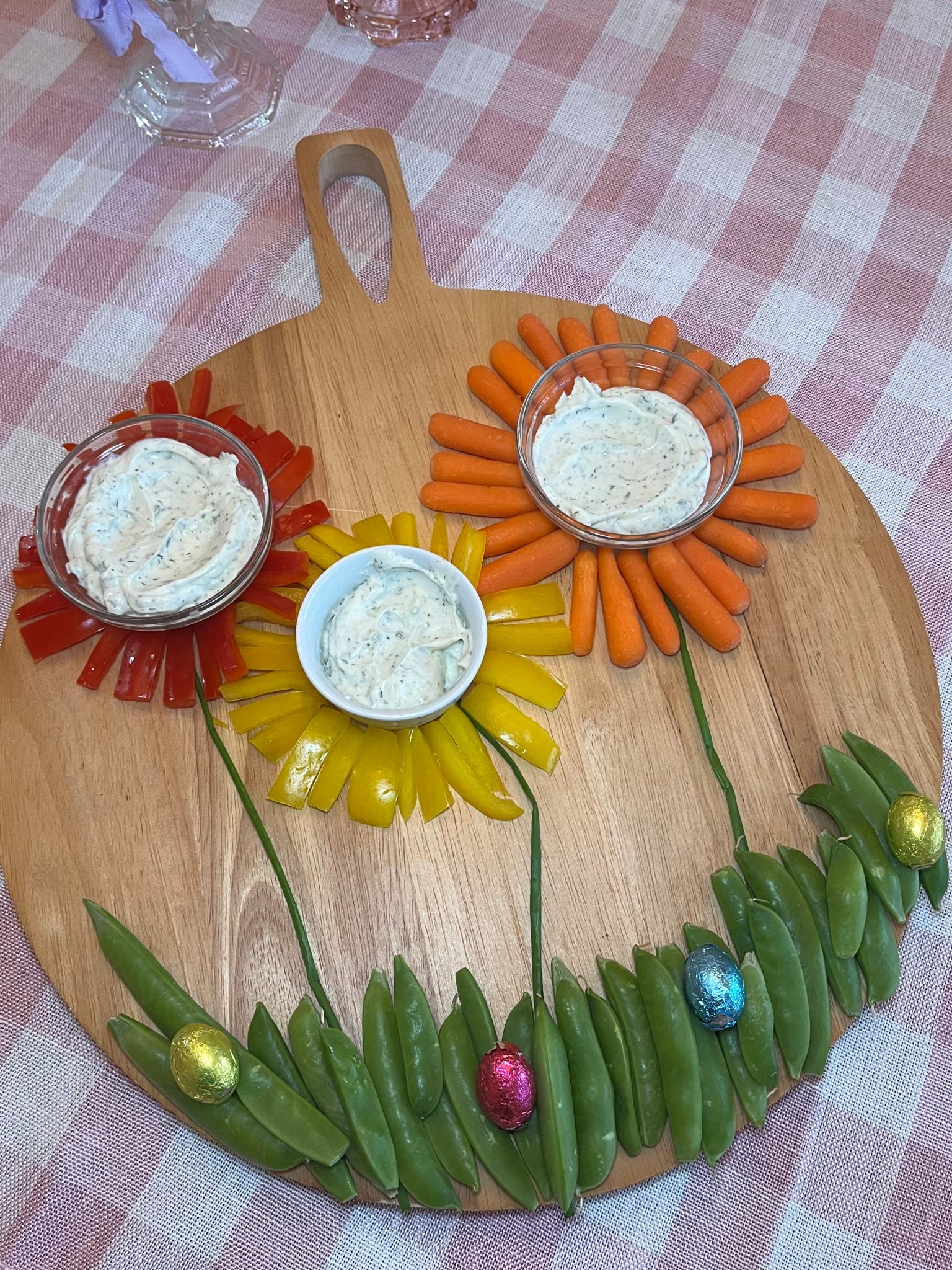 Spring flower snack board 🐇🌷🥕 #kidssnack #snack #easter #springboard #easterbrunch #hosting #hostingideas 

#LTKSeasonal #LTKParties #LTKKids