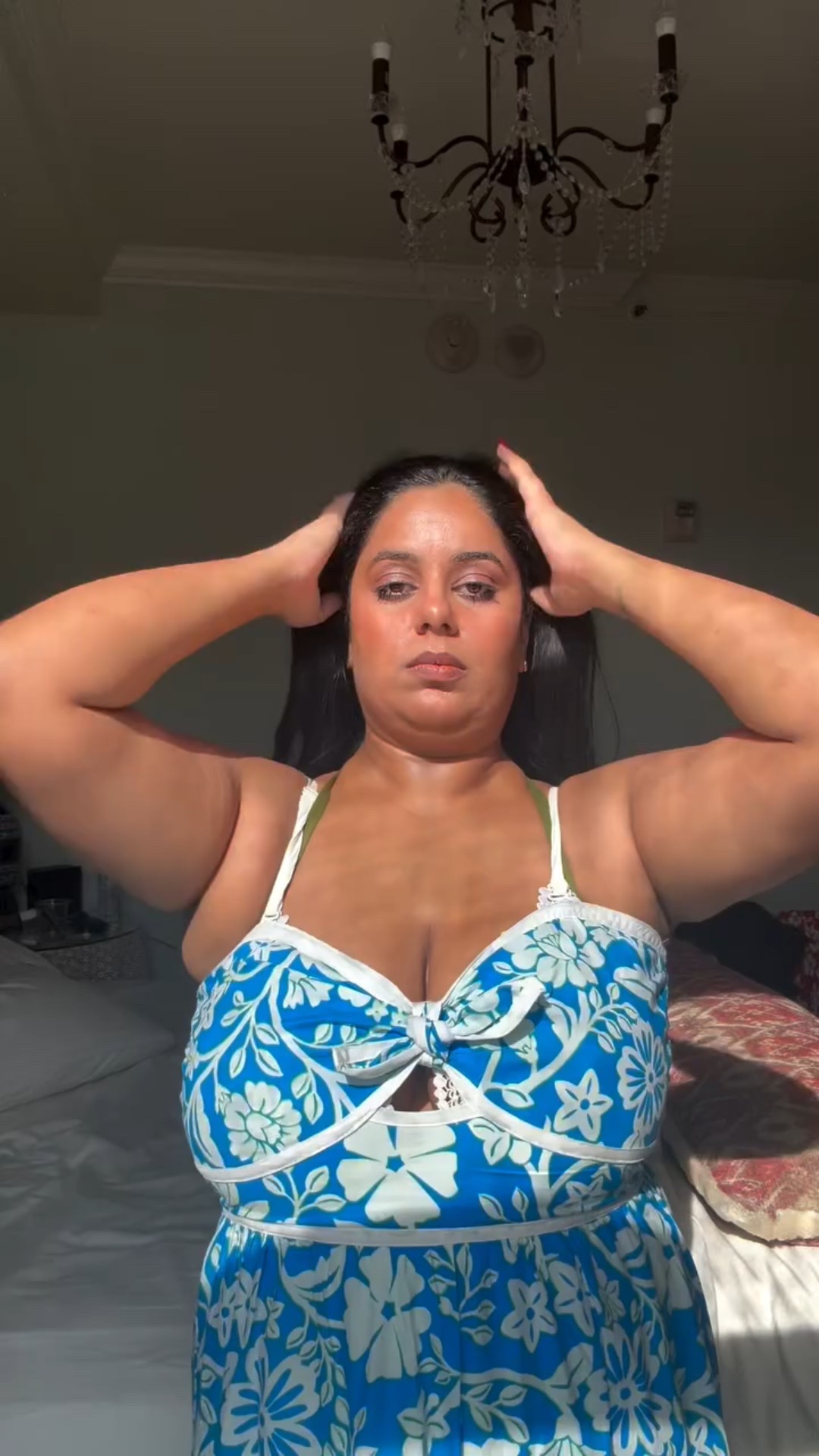 a blue dress 
@francescas 
#fransescas #bluedress #viral #trending 

bluedress fransescas 
@dalba_global setting spray 
Lips @maccosmetics 
Body mist @francescas