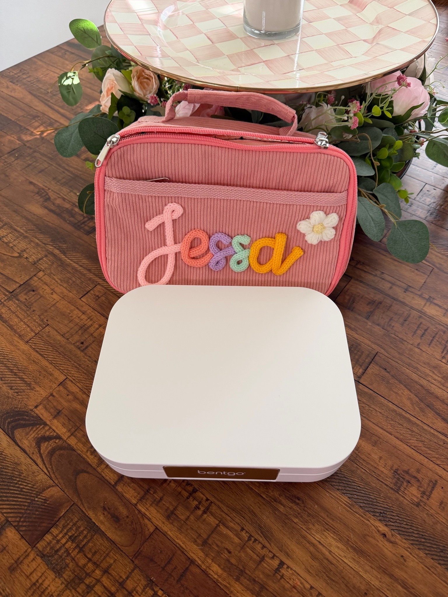 Lunchbox and bentgo box
