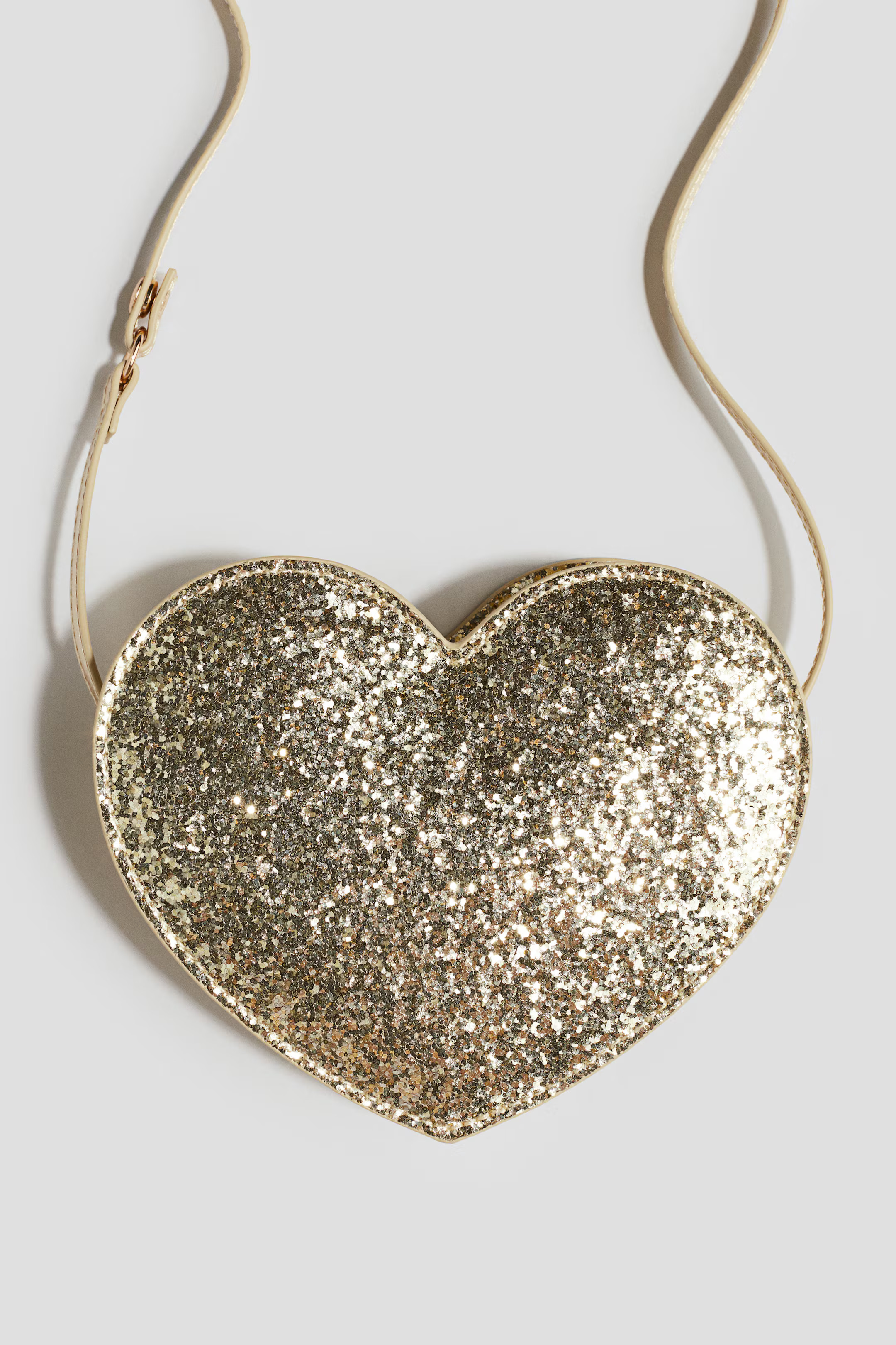 Heart-shaped shoulder bag | H&M (UK, MY, IN, SG, PH, TW, HK)