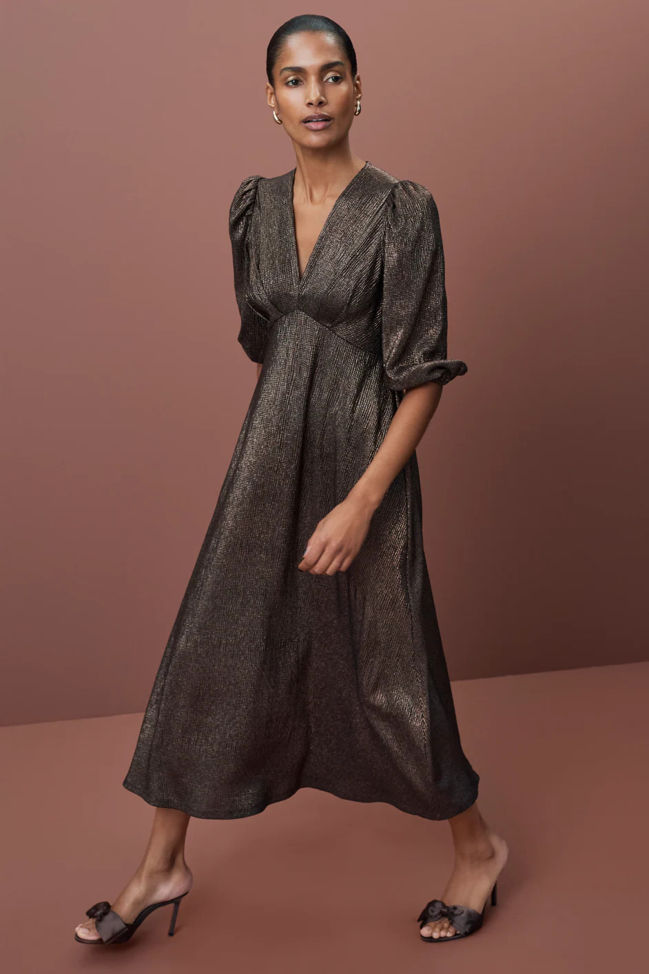 Caley 3/4 Sleeve Dress - Cocoa Metallic | WYSE London