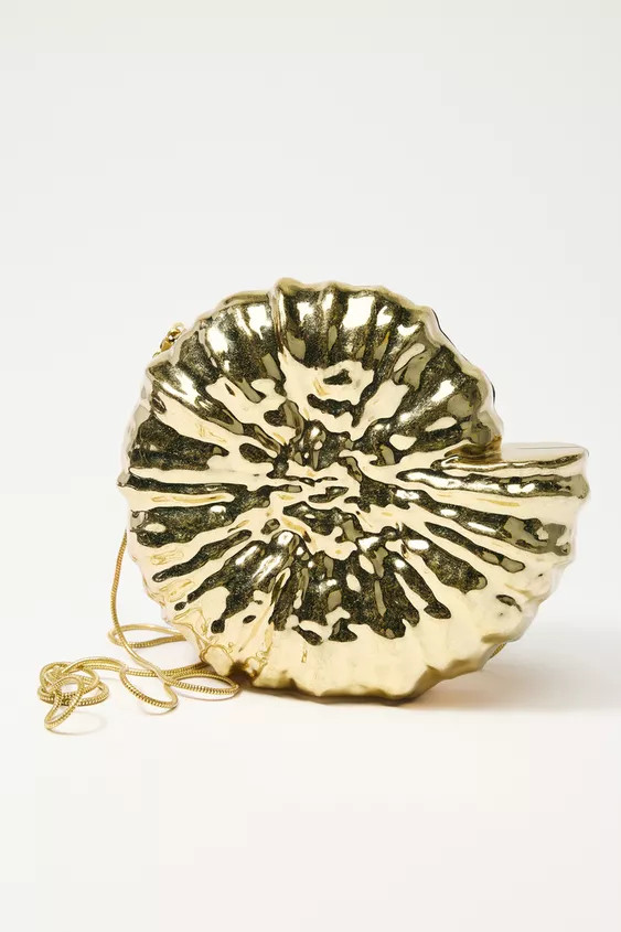 METALLIC SHELL CLUTCH | Zara US