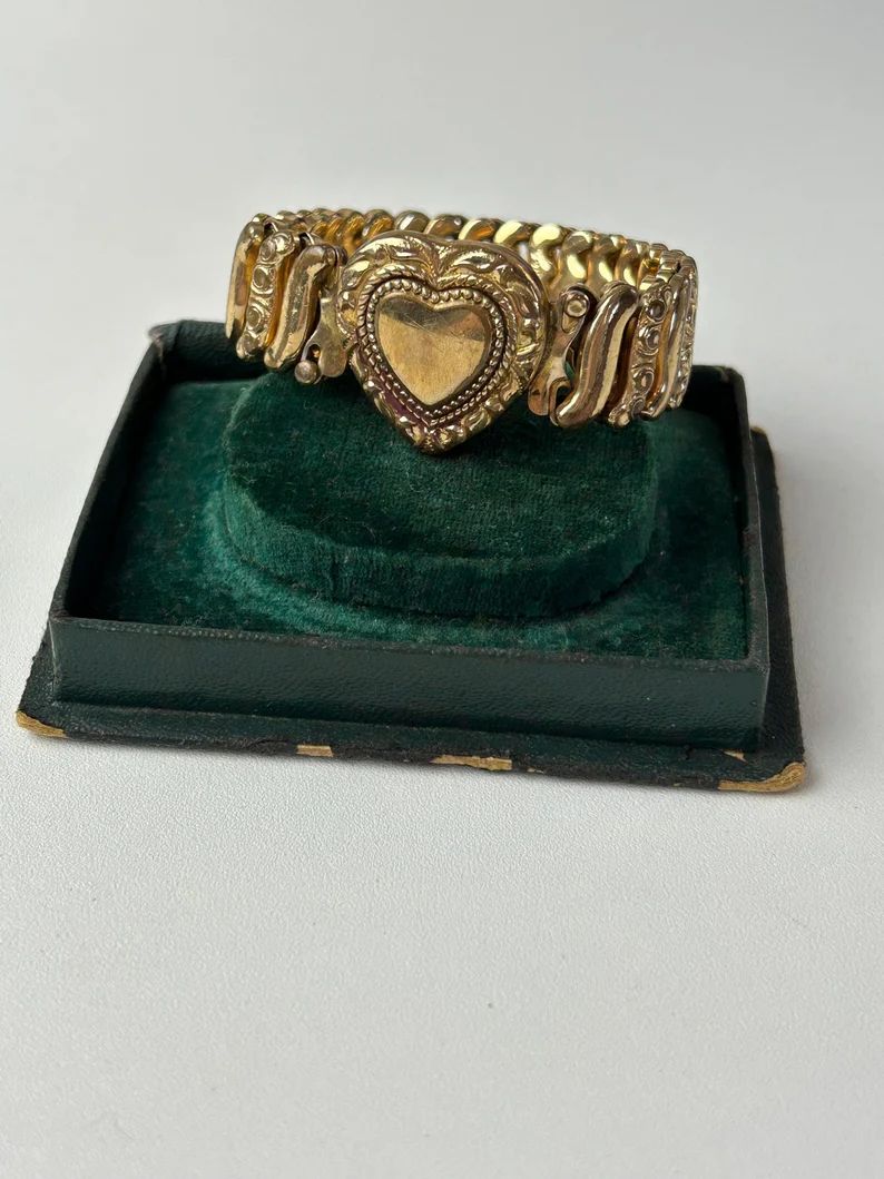 Vintage Victoria Sweetheart Gold Tone Bracelet | Etsy (US)