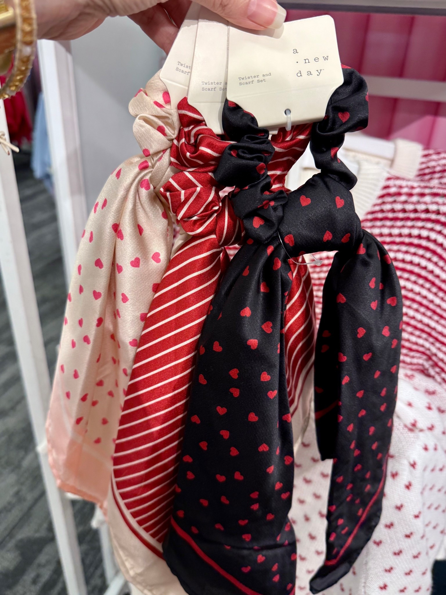 Love these $10 head scarf and scrunchie sets. Cute accessories for Valentine’s Day. They also make adorable gifts for a Galentine. 



Valentine day gift,#LTKFindsUnder50 

#LTKSeasonal #LTKBeauty