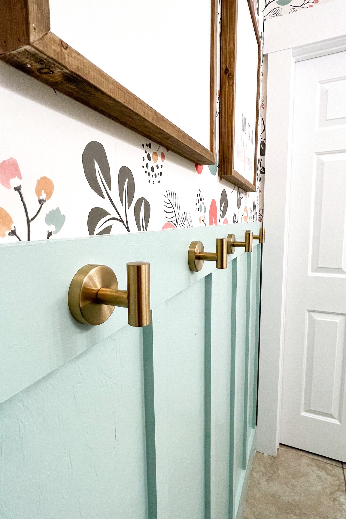 Girls bathroom decor

#LTKFind #LTKhome #LTKSeasonal