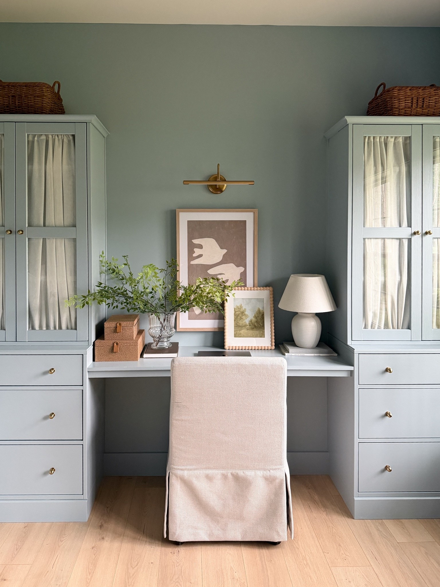 Office refresh!! Linked what I can here

#LTKHome #LTKSeasonal