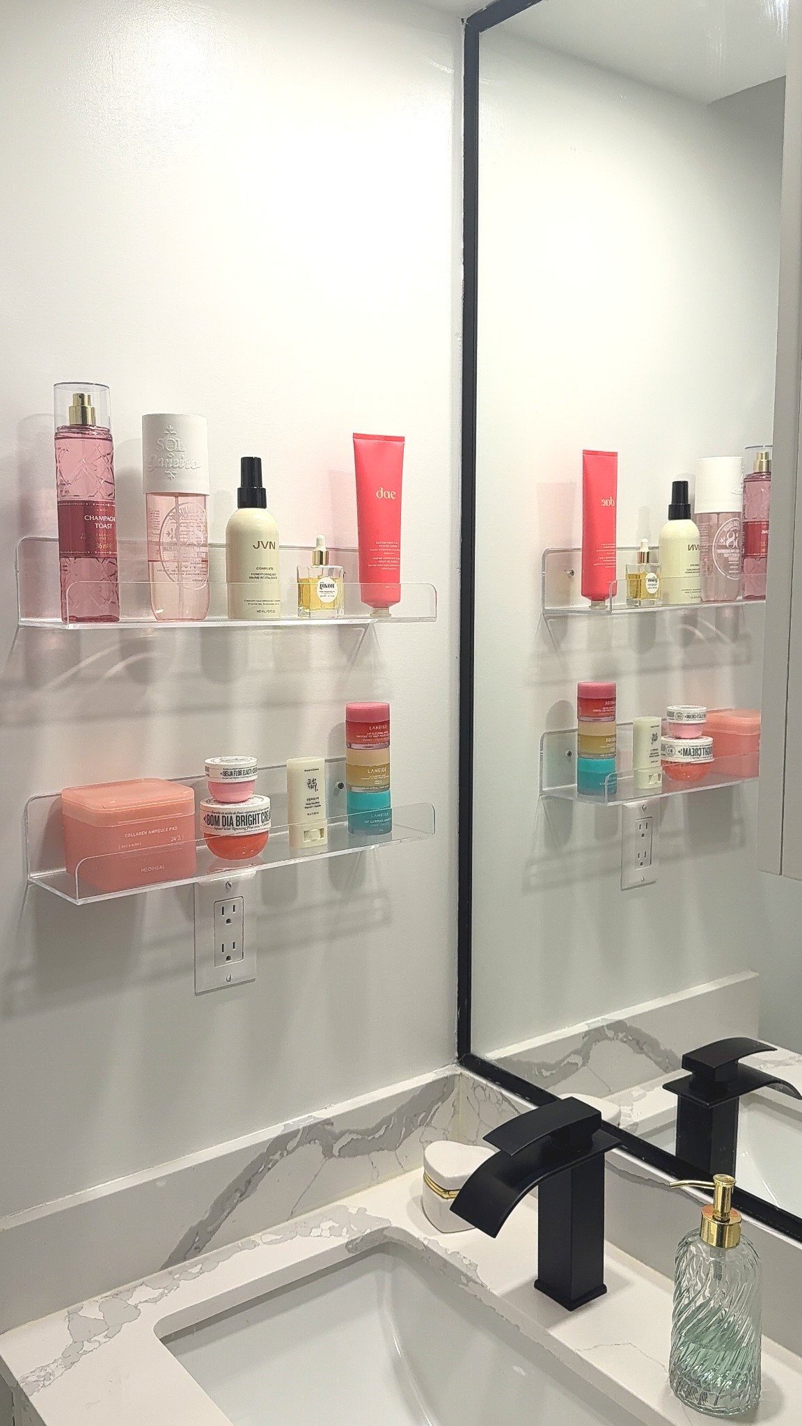 Floating Acrylic Shelves 🫧

#LTKsummer 

#LTKcanada #LTKcasa