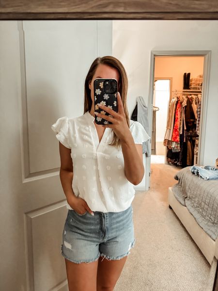 Dress // summer dress // under $50 // Amazon finds // travel // what to buy on Amazon // travel outfits // summer ootd // country concert outfit 

#LTKFindsUnder100 #LTKTravel #LTKStyleTip
