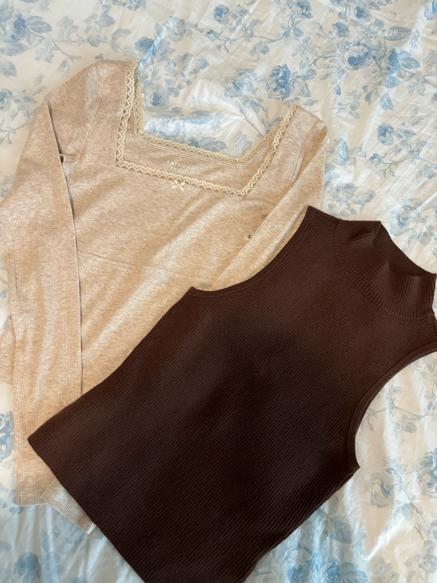 American eagle fall tops

#LTKSeasonal #LTKsalealert #LTKfindsunder50