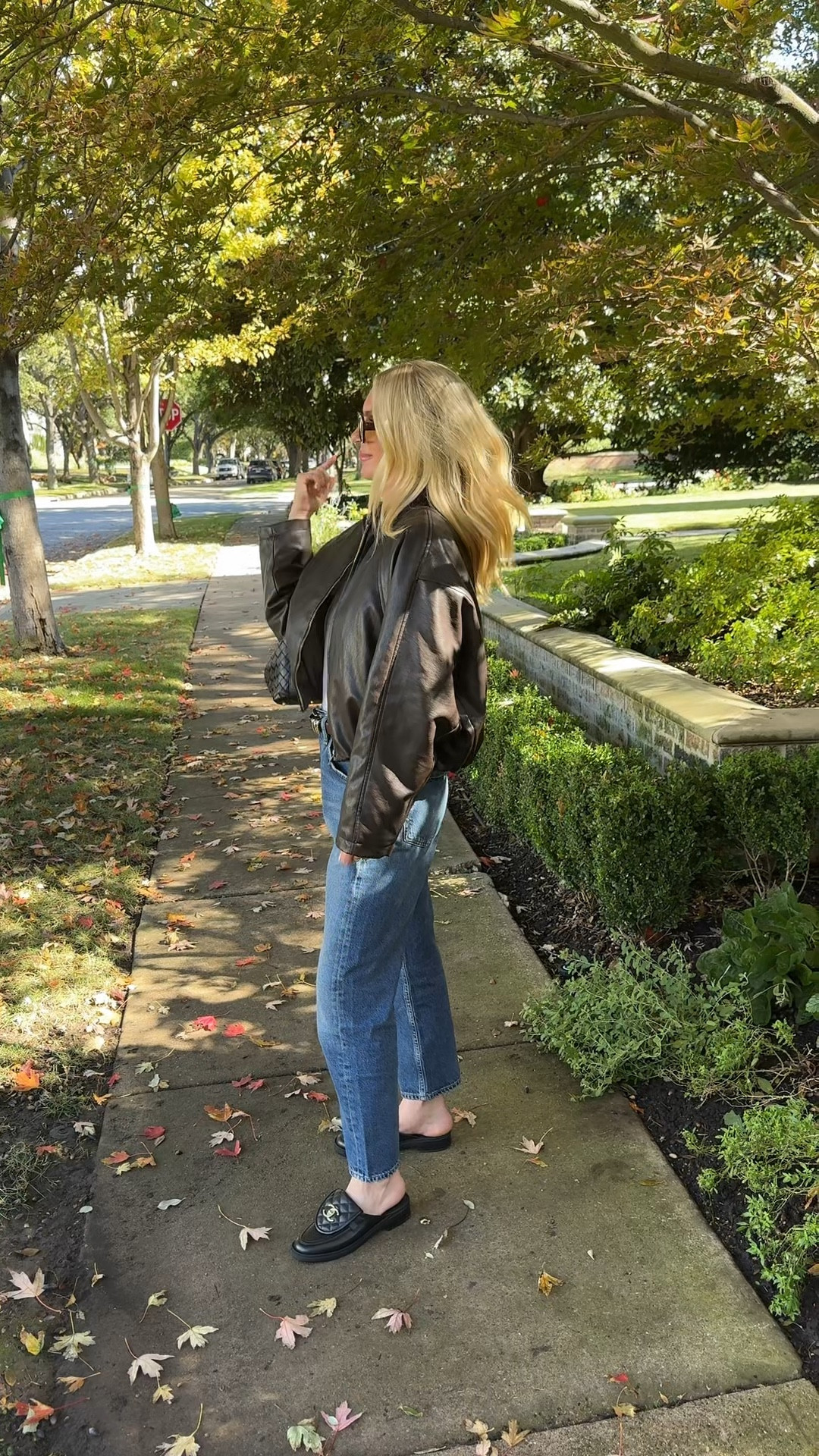 Can’t stop with this Zara bomber jacket 

Bomber jacket: size medium
Jeans: TTS
Top: size smalll

#LTKFindsUnder100 #LTKSeasonal