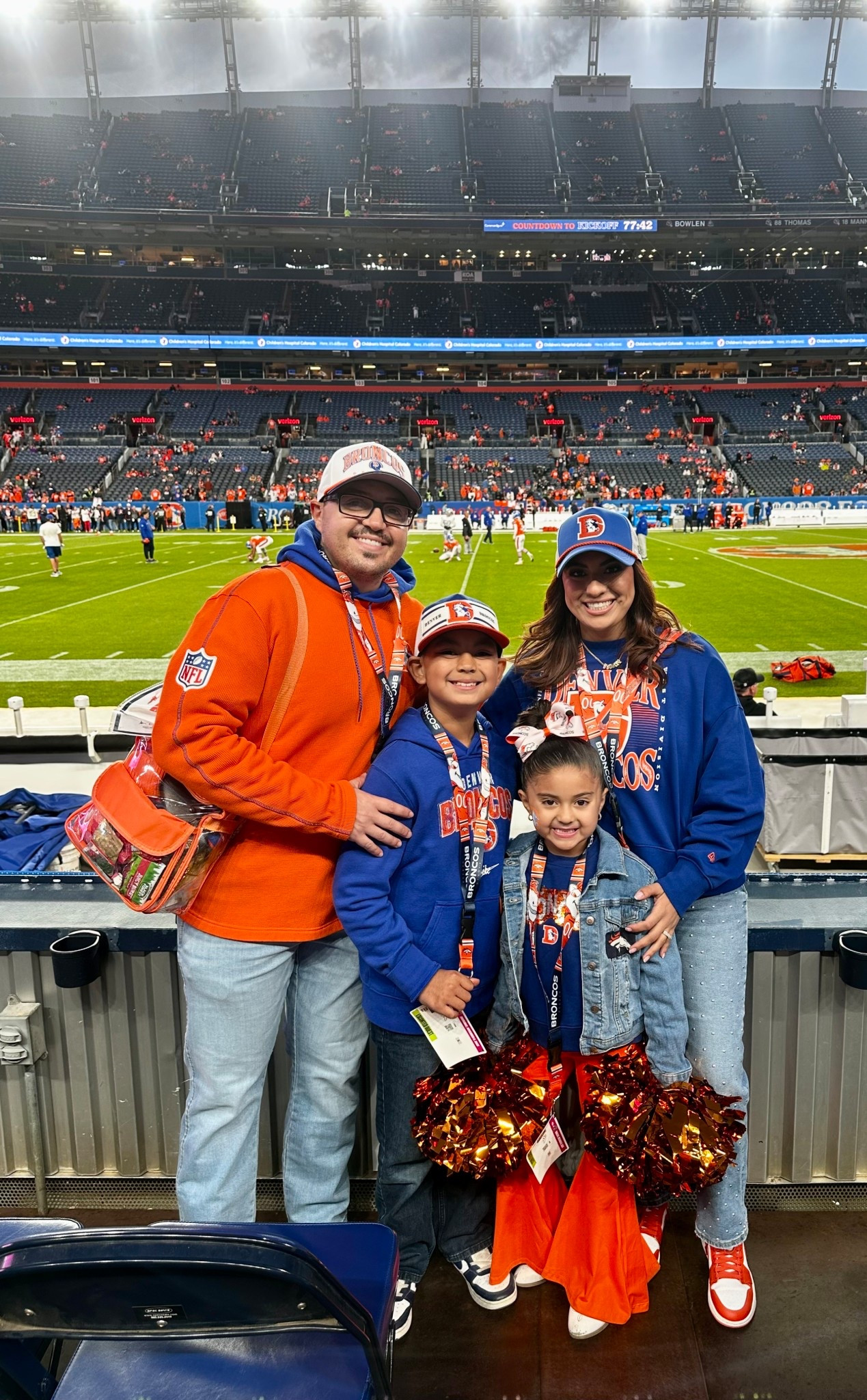 Denver Broncos game day! 

#football #denverbroncos #broncos #gameday 

#LTKTravel #LTKootd #LTKKids