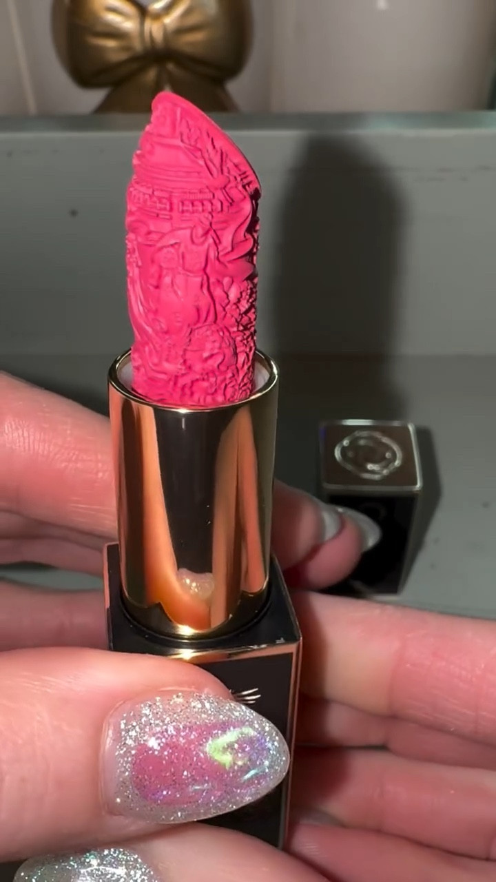 A lipstick that feels like a piece of art. 

Almost too pretty to use…almost. 😉
.
.
.
.
.
.
.
.
.
.
#makeupasart #thoughtfulbeauty #catkincosmetics #curatedbeauty #beautydetails

#LTKmorningroutine #LTKgrwm #LTKBeauty