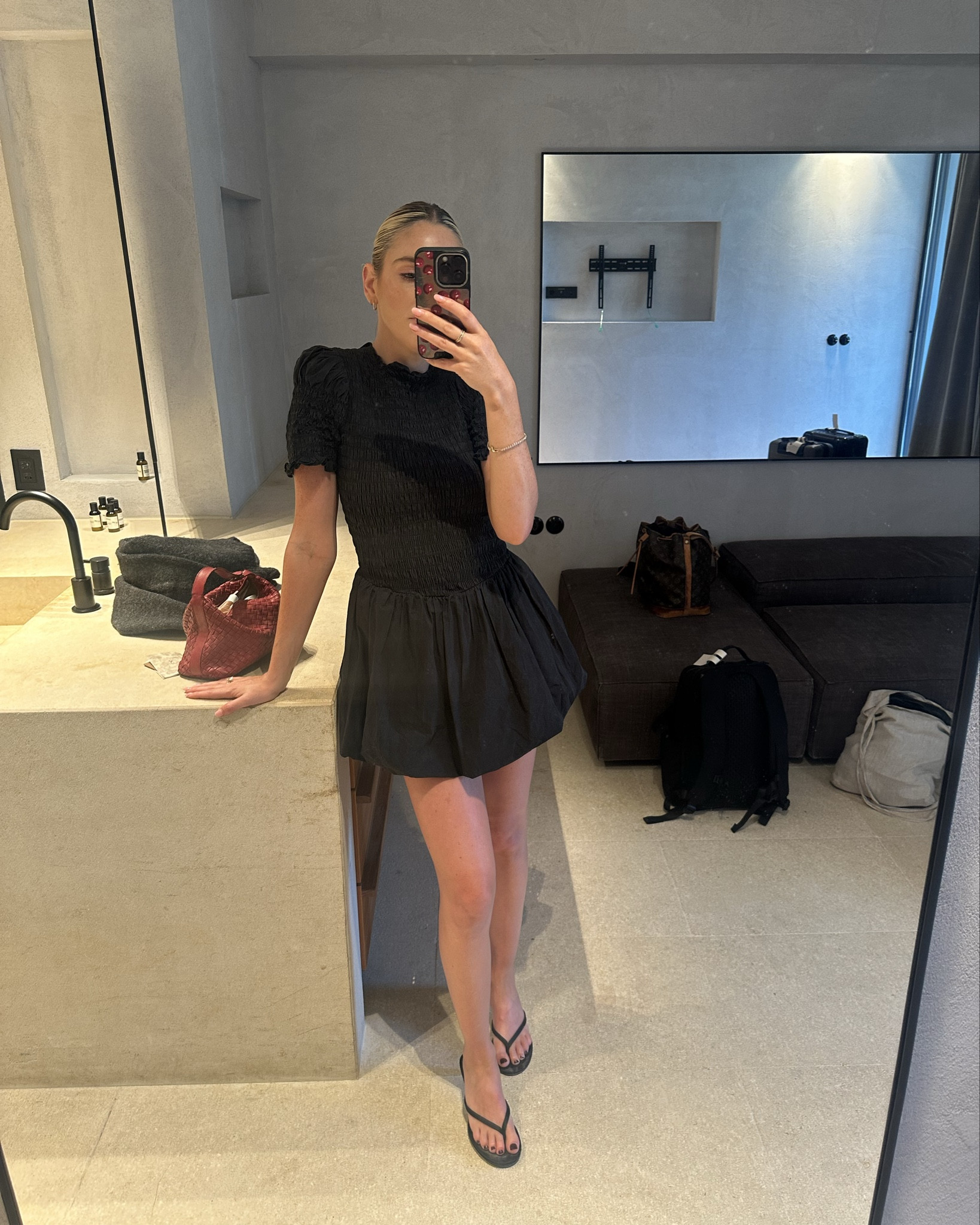 Ibiza outfits part 1

Holiday outfit inspo, ibiza, holiday outfits, summer 2025, pucci, summer outfit inspo 

 

#LTKAroundTheWorld #LTKsummer #LTKeurope