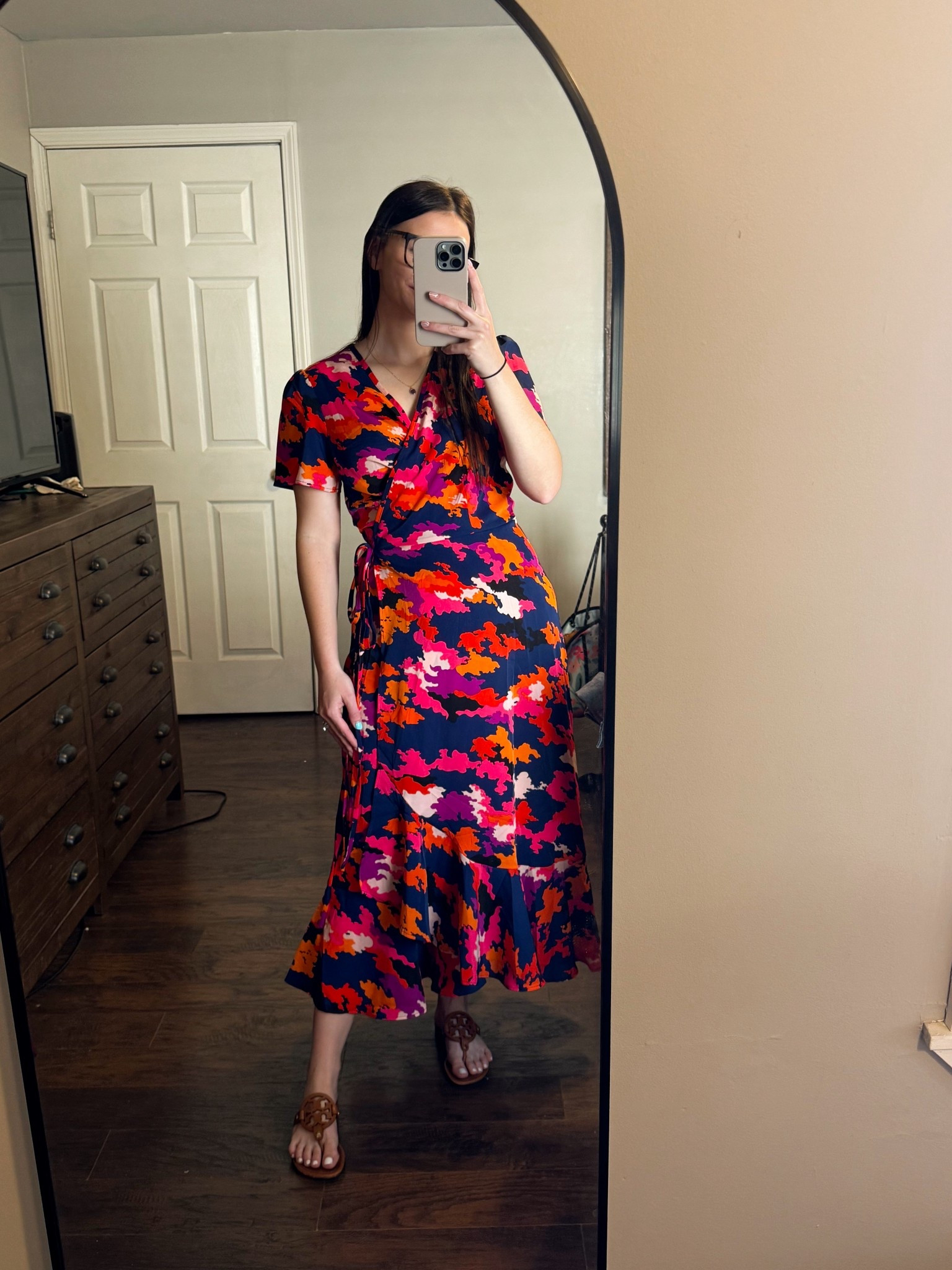 Spring dress that’s office friendly! Could also be bump/nursing friendly!

#LTKmomlife #LTKWorkwear #LTKspring