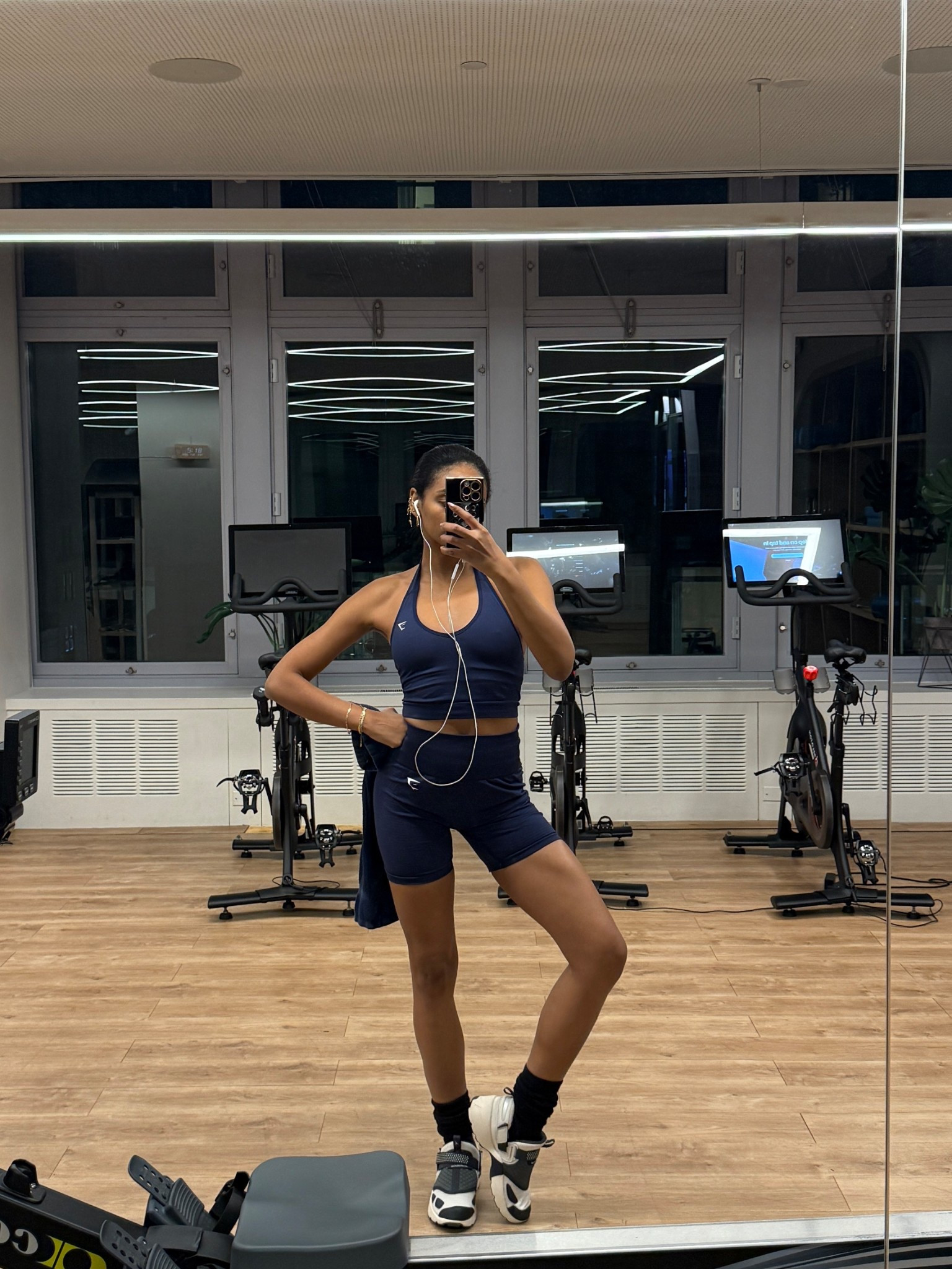 Back to my gym routine — better late than never 🤞🏾

#LTKFindsUnder50 #LTKActive