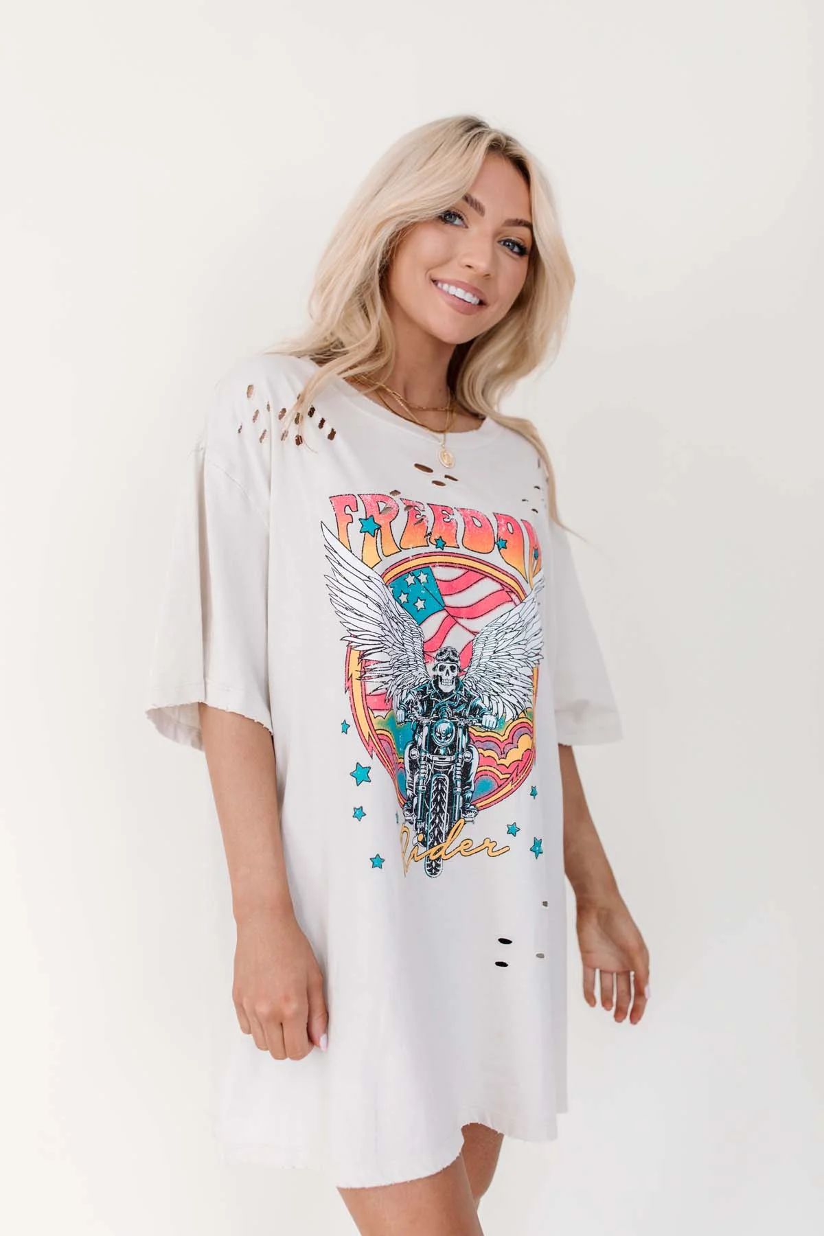 Marvyn Distressed Graphic Tee- FINAL SALE | The Post