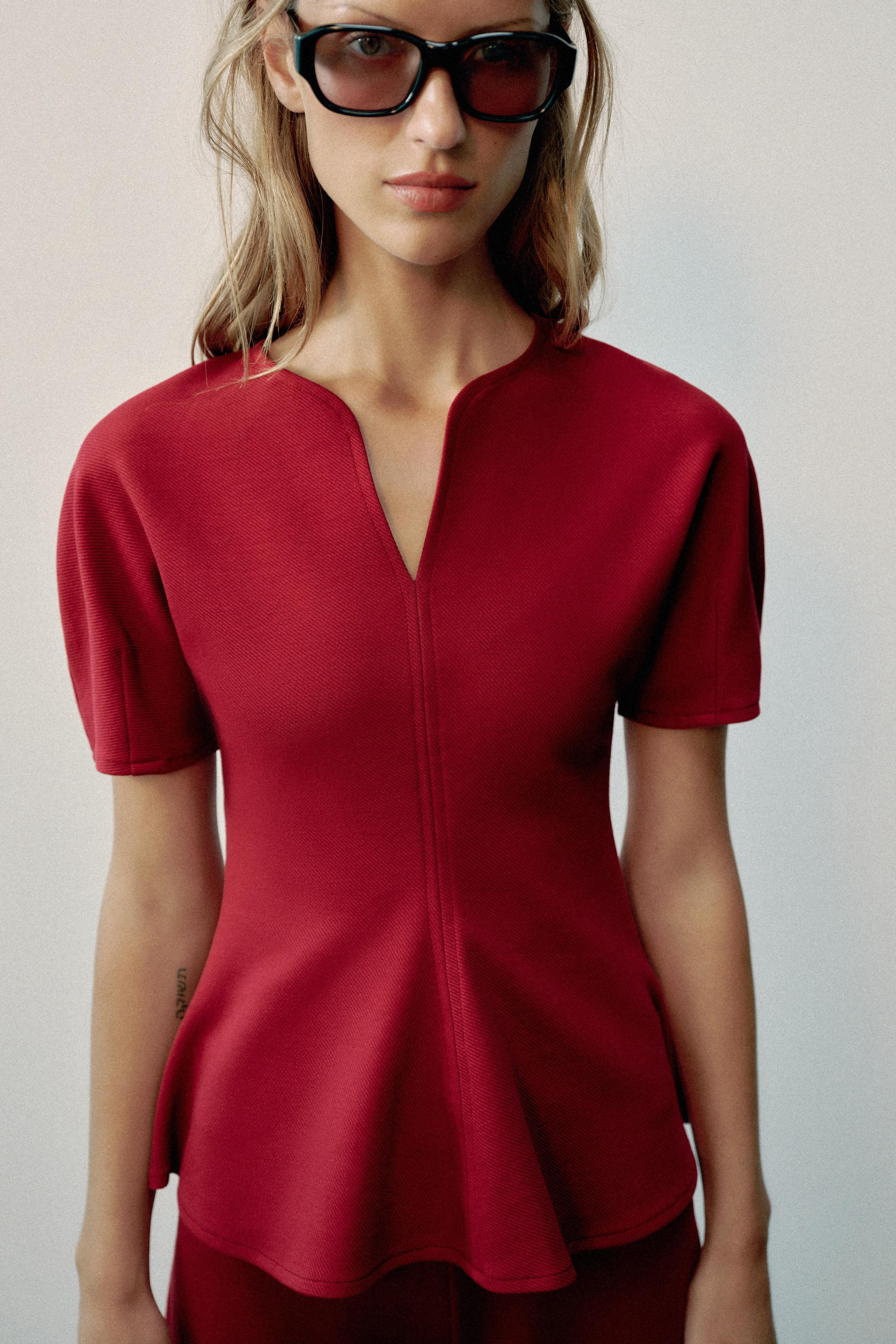 PEPLUM-OBERTEIL MIT BALLONÄRMELN | Zara DE