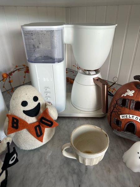 Coffee machine

Cafe, coffee machine, drip coffee machine

#LTKhome
