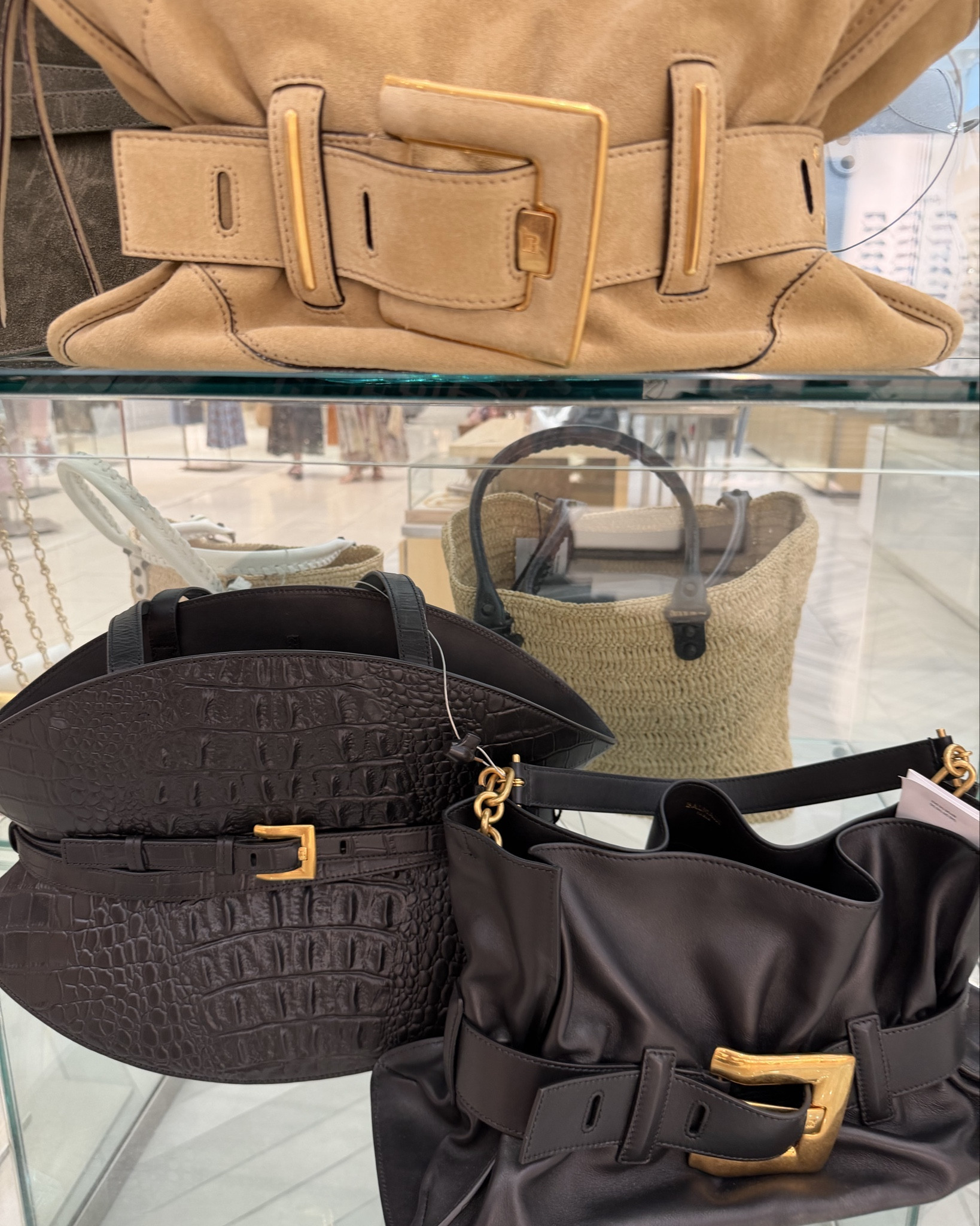 This Balmakn bag is so gorgeous. The one in crocodile skin is full price and almost sold out but I did find the leather one on huge sale!