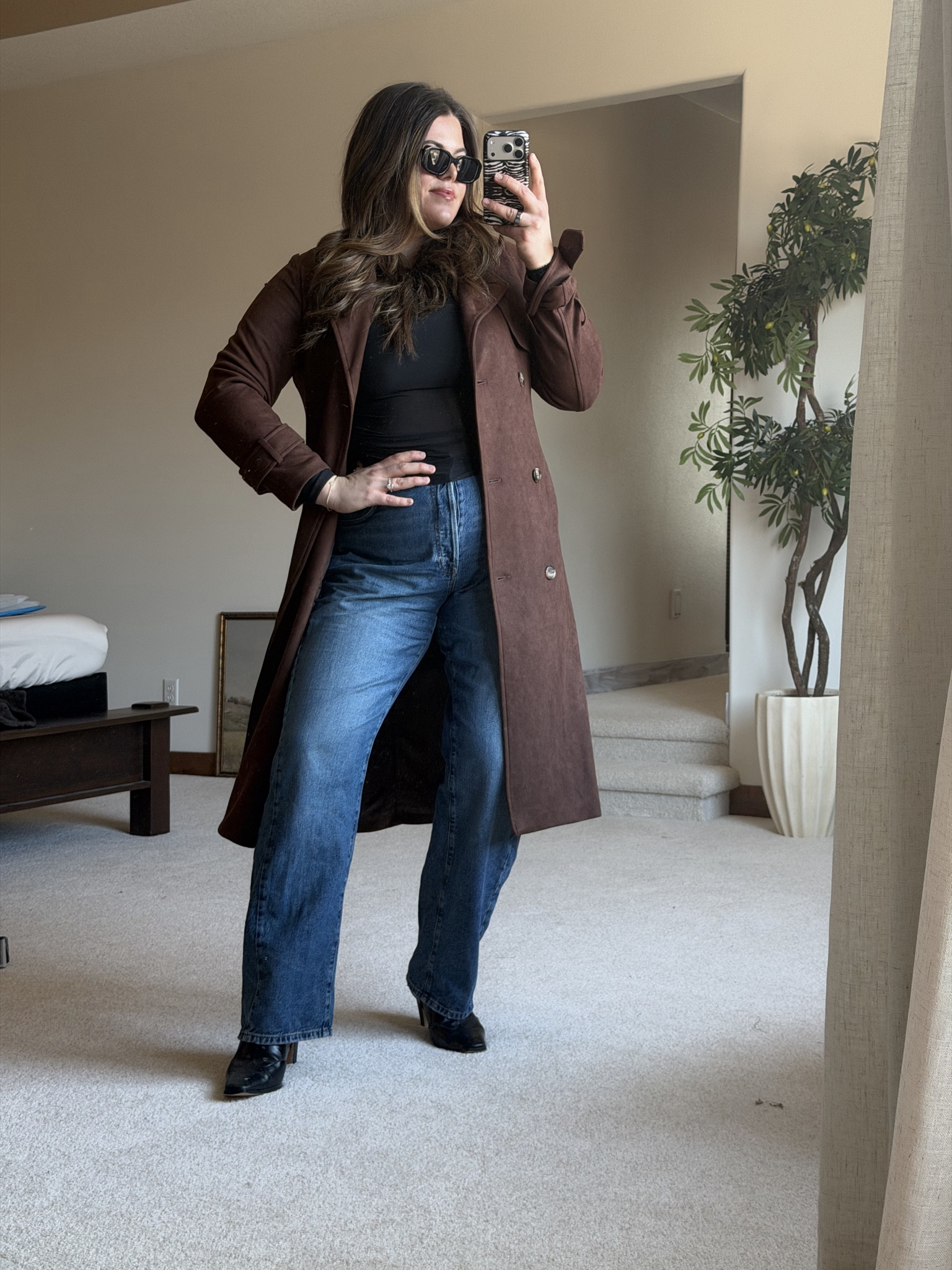 Casual winter work or date night outfit! Midsize and thick tummy approved

Wearing size 32 in the jeans, XL in the jacket and mock neck top

#LTKMidsize #LTKmomlife #LTKdayinmylife