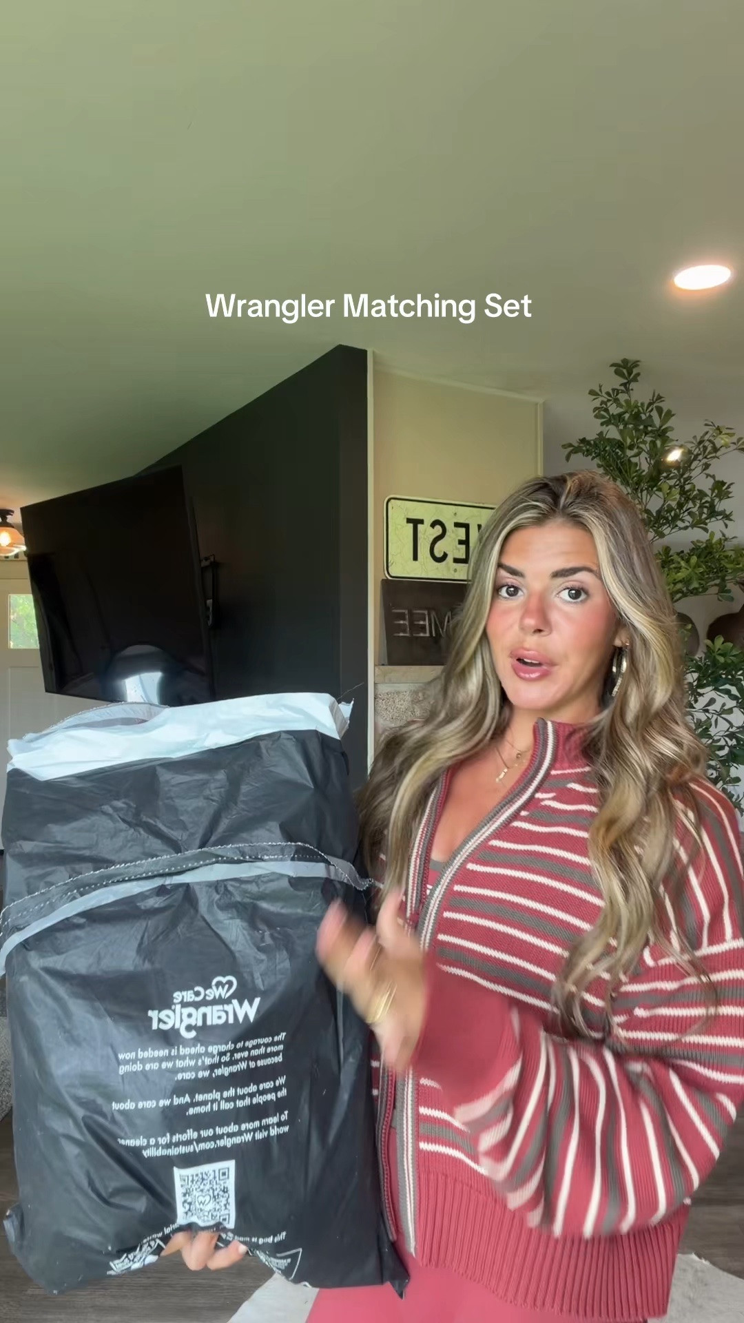 wearing a small jacket and 25x34 jean!