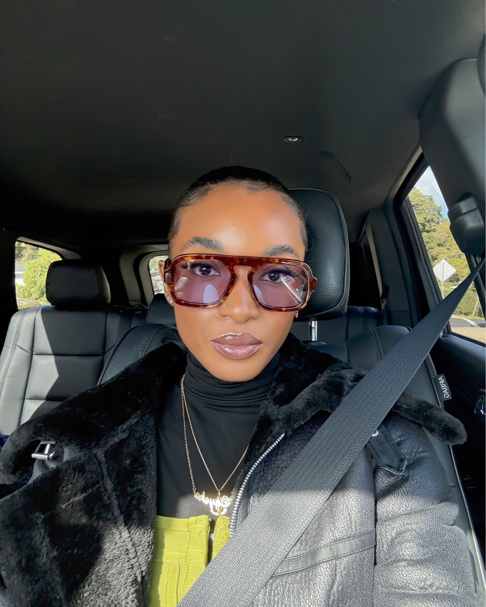 Finally found the sunglasses that all the girlies on IG and TikTok are wearing 😍

#LTKGiftGuide #LTKStyleTip #LTKSaleAlert